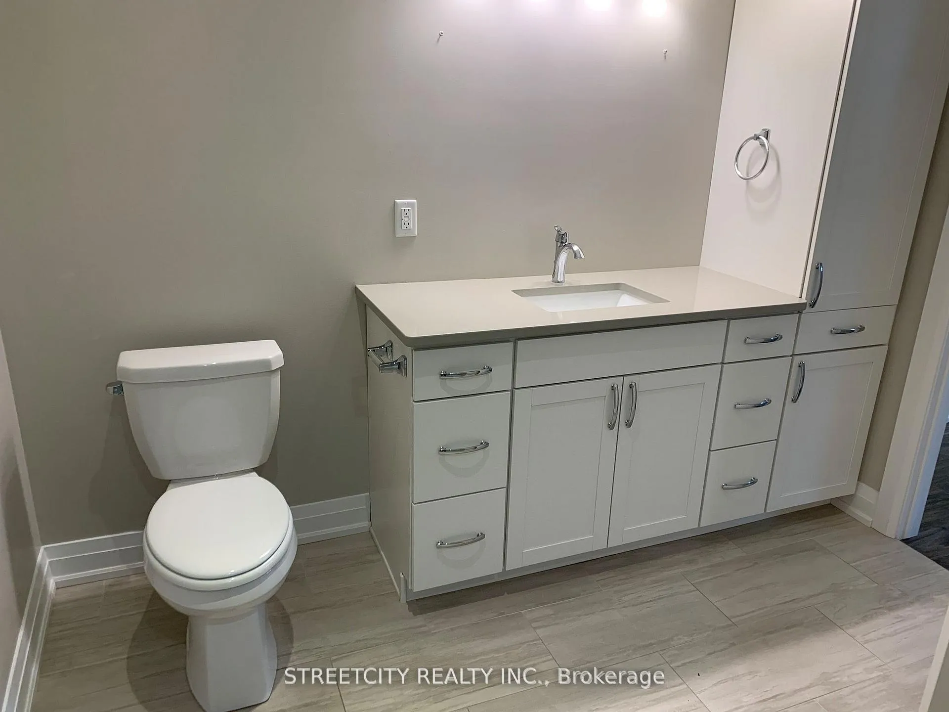 Photo 21 of Unit 4, 1868 l\Longwoods Road, Southwest Middlesex, Wardsville — HOMEH
