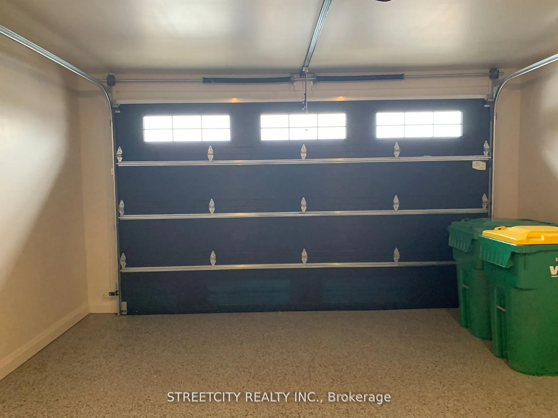 Photo 23 of Unit 4, 1868 l\Longwoods Road, Southwest Middlesex, Wardsville — HOMEH