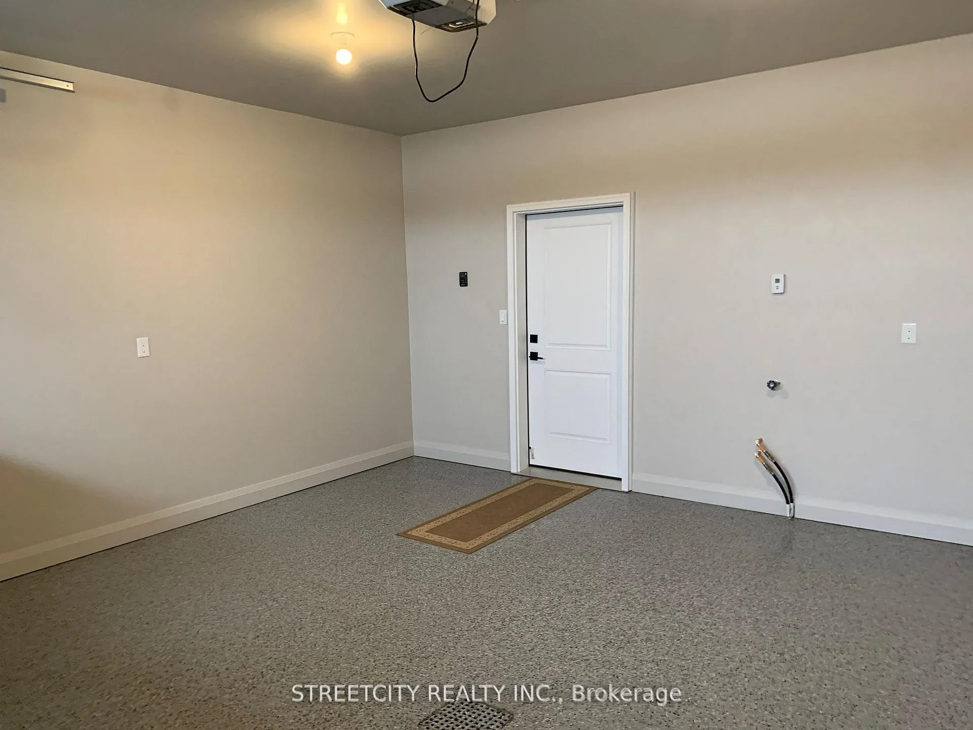 Photo 24 of Unit 4, 1868 l\Longwoods Road, Southwest Middlesex, Wardsville — HOMEH
