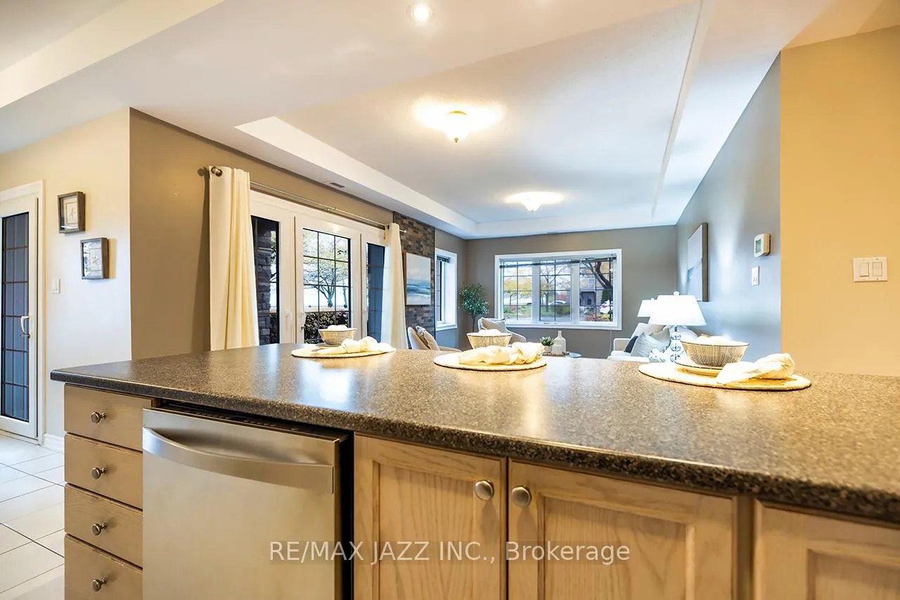 Photo 13 of Unit 102, 375 Lakebreeze Drive, Clarington, Newcastle — HOMEH