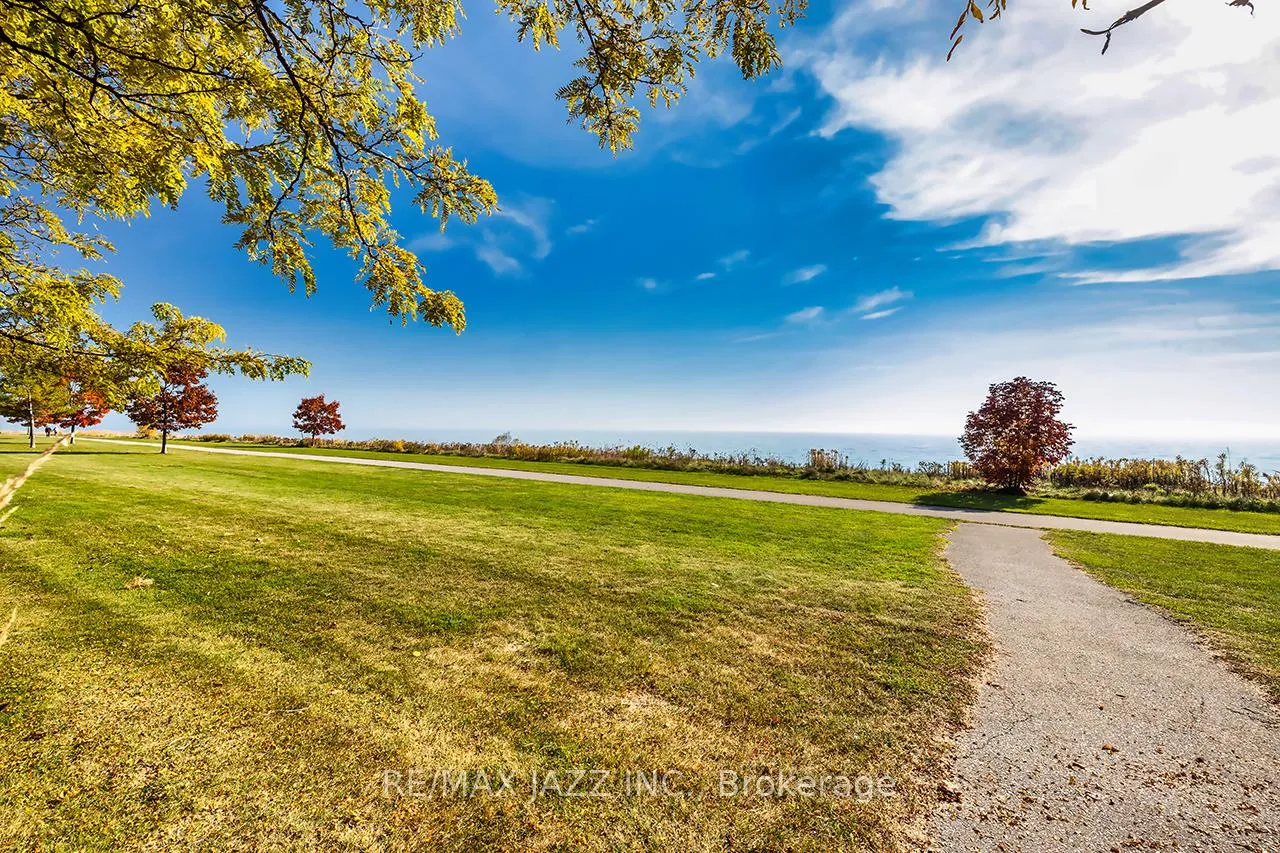 Photo 31 of Unit 102, 375 Lakebreeze Drive, Clarington, Newcastle — HOMEH