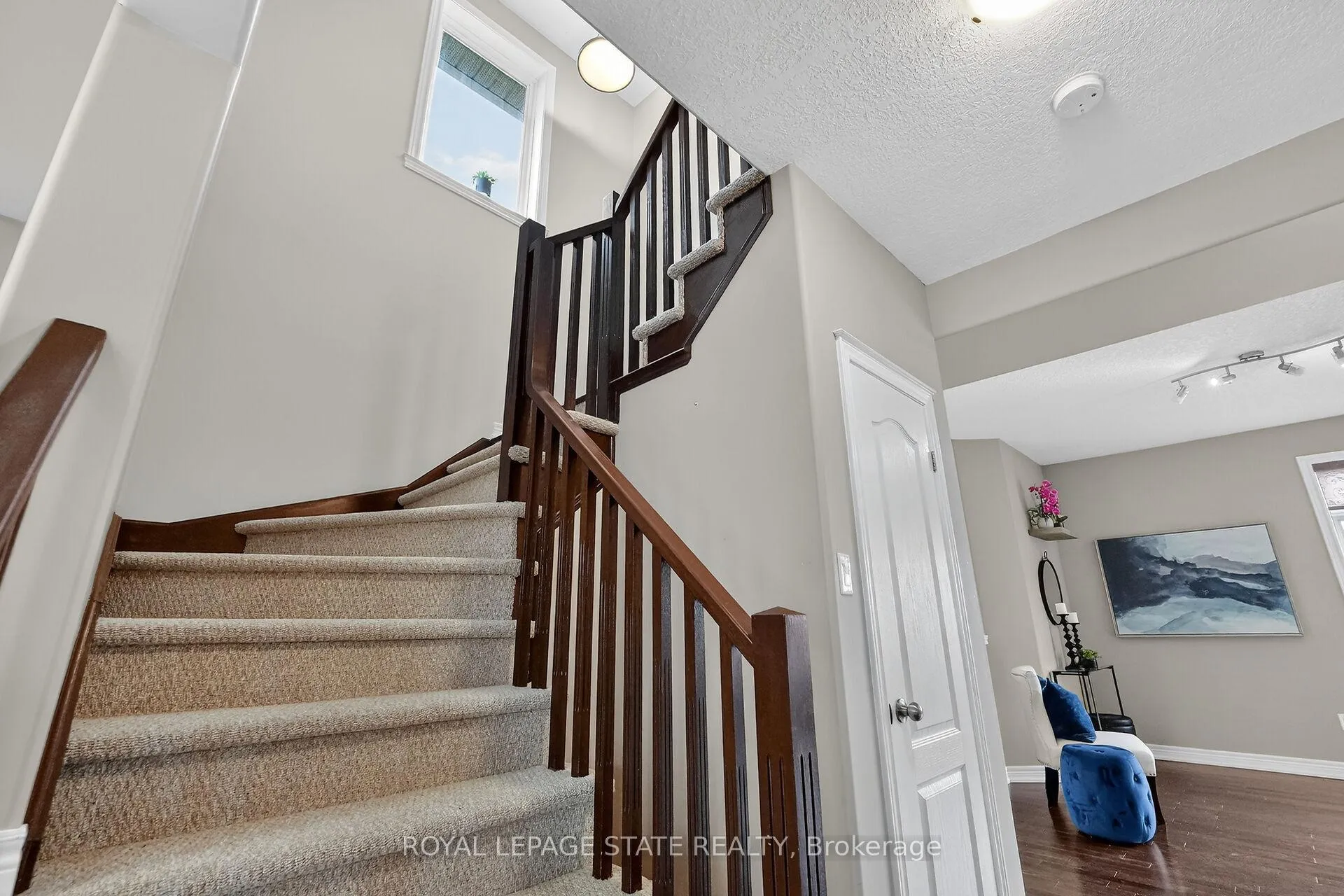 Photo 18 of 4100 Cassandra Drive, Lincoln, Beamsville — HOMEH