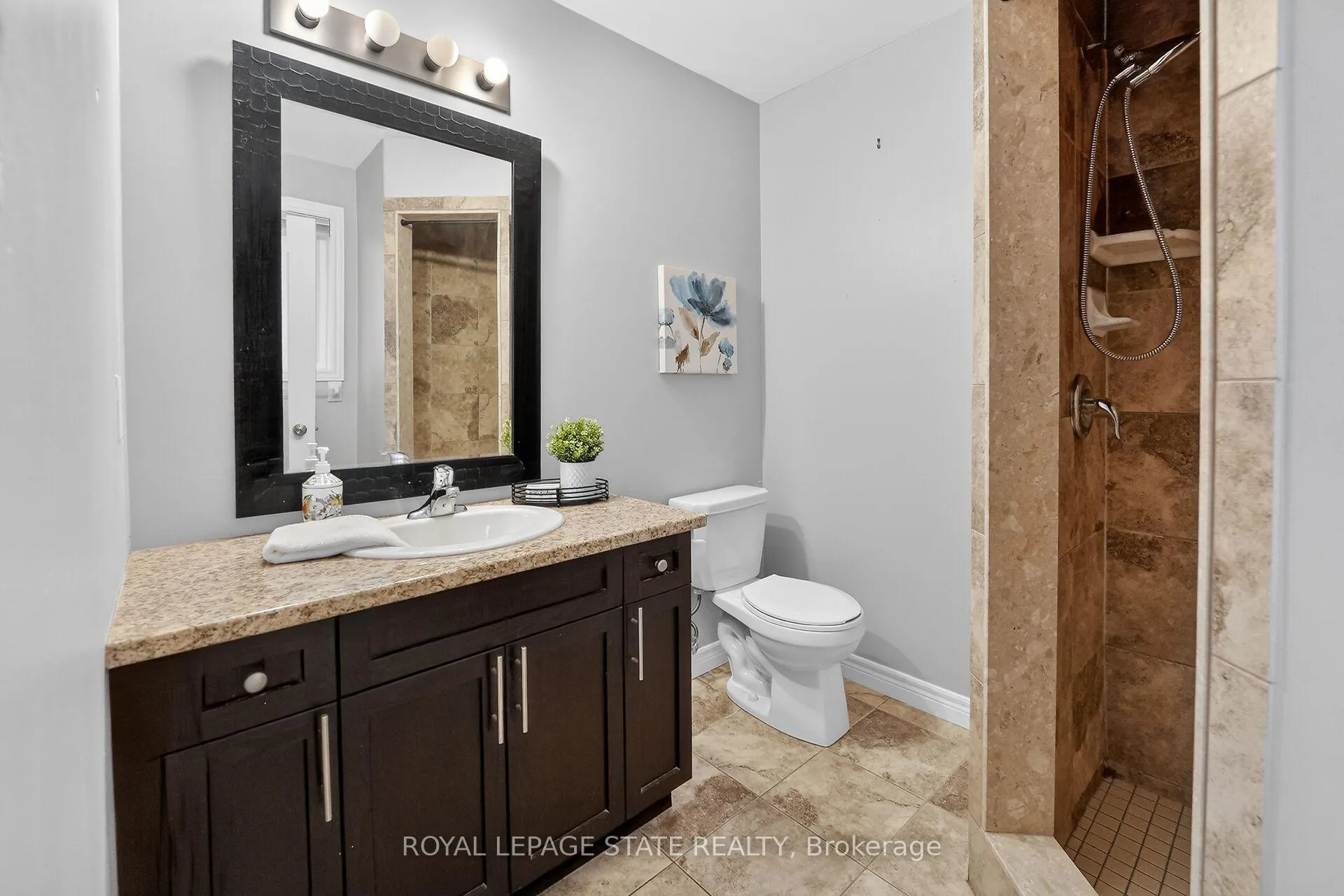 Photo 22 of 4100 Cassandra Drive, Lincoln, Beamsville — HOMEH