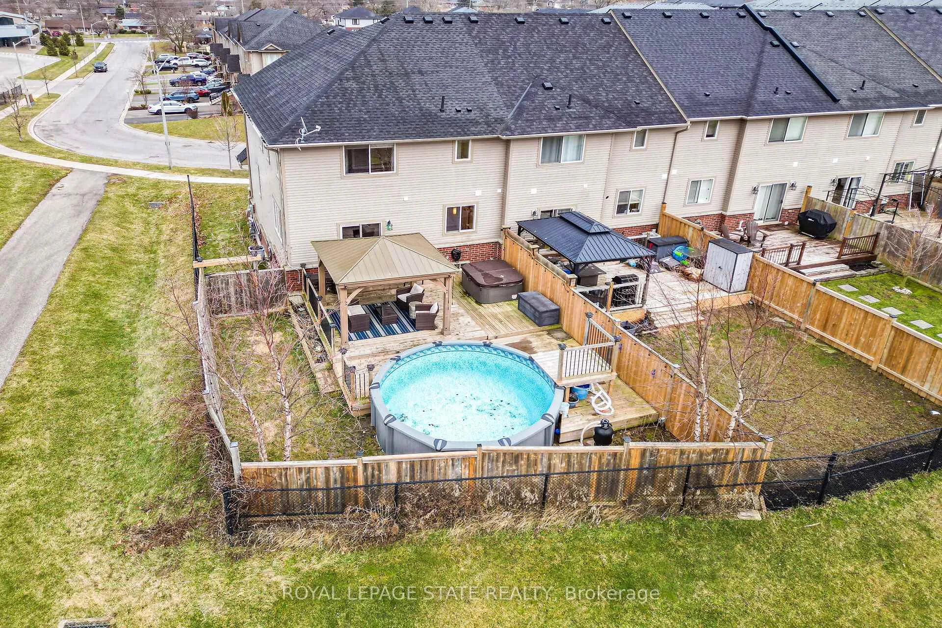 Photo 47 of 4100 Cassandra Drive, Lincoln, Beamsville — HOMEH