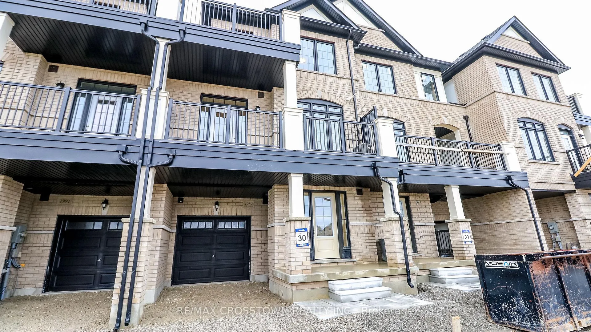 Front of Unit 30, 1989 Matteer Court