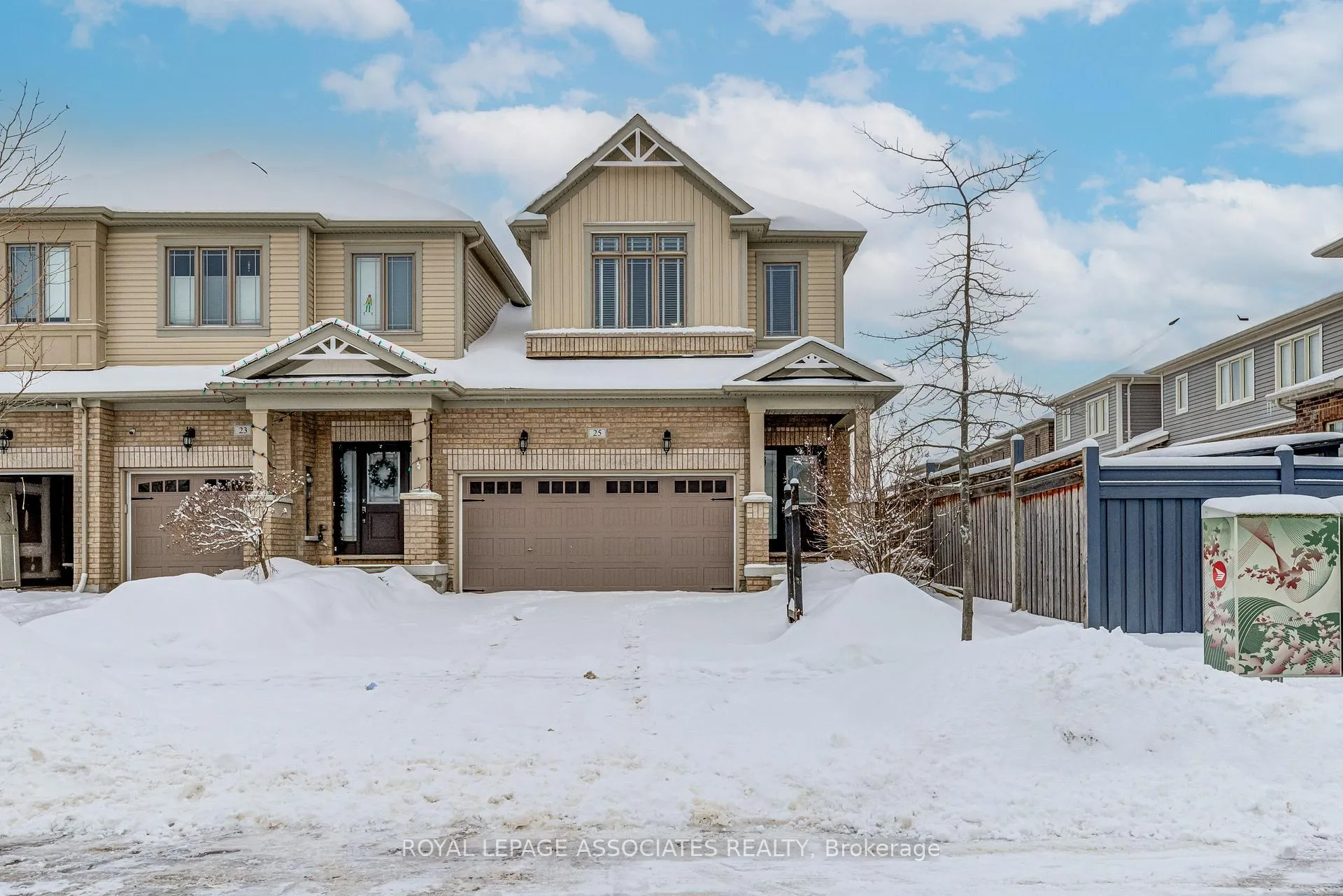Photo 2 of 25 Gallagher Crescent, New Tecumseth, Alliston — HOMEH