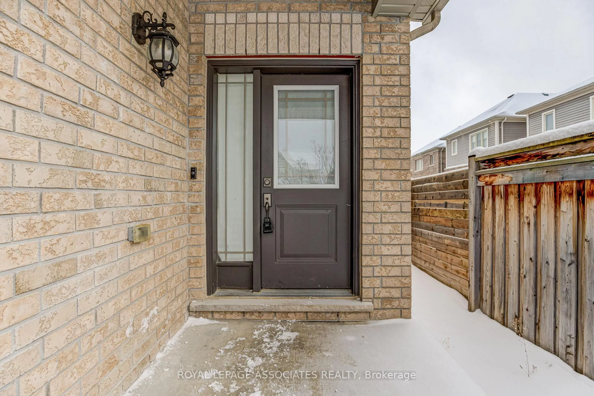 Photo 3 of 25 Gallagher Crescent, New Tecumseth, Alliston — HOMEH