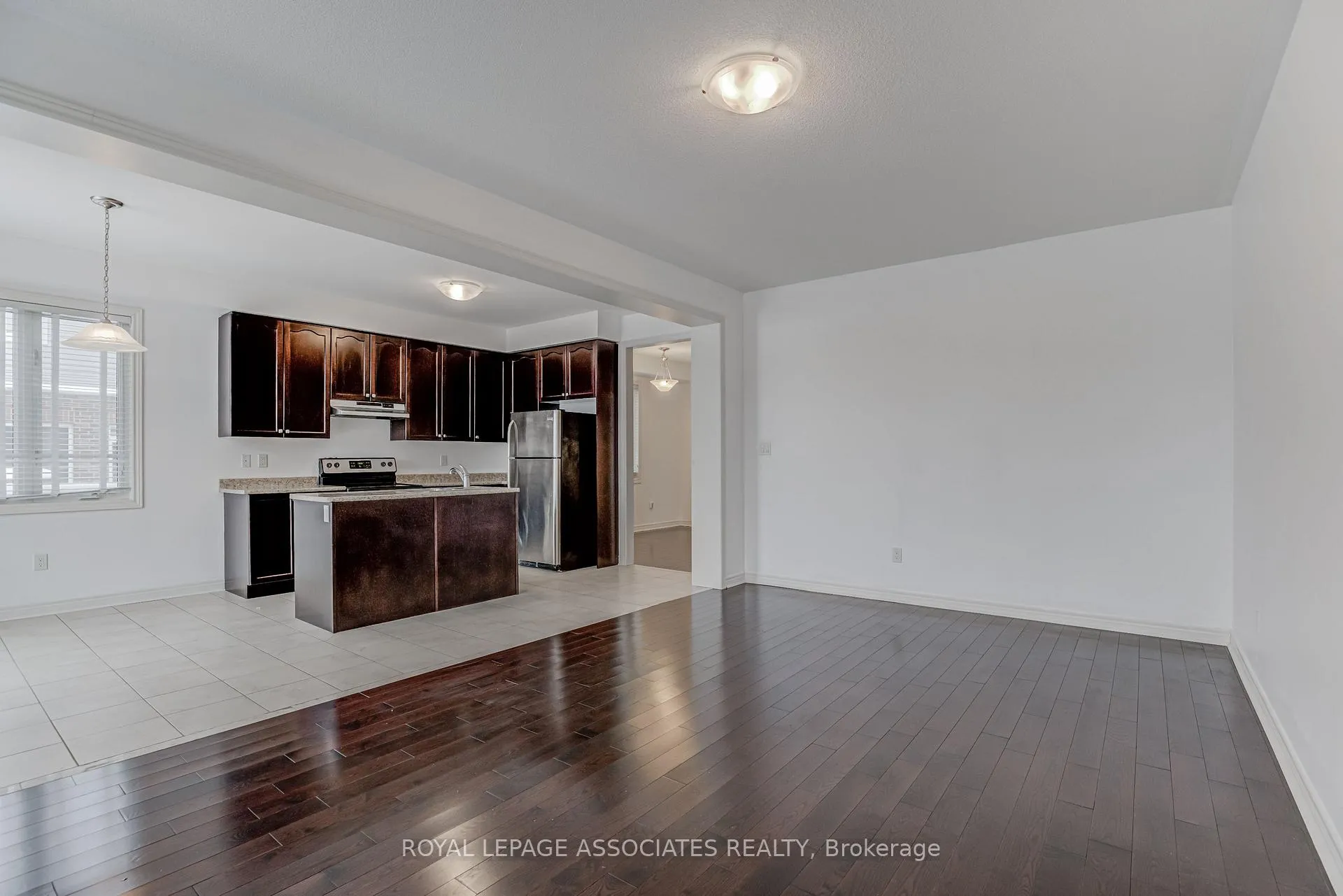 Photo 15 of 25 Gallagher Crescent, New Tecumseth, Alliston — HOMEH