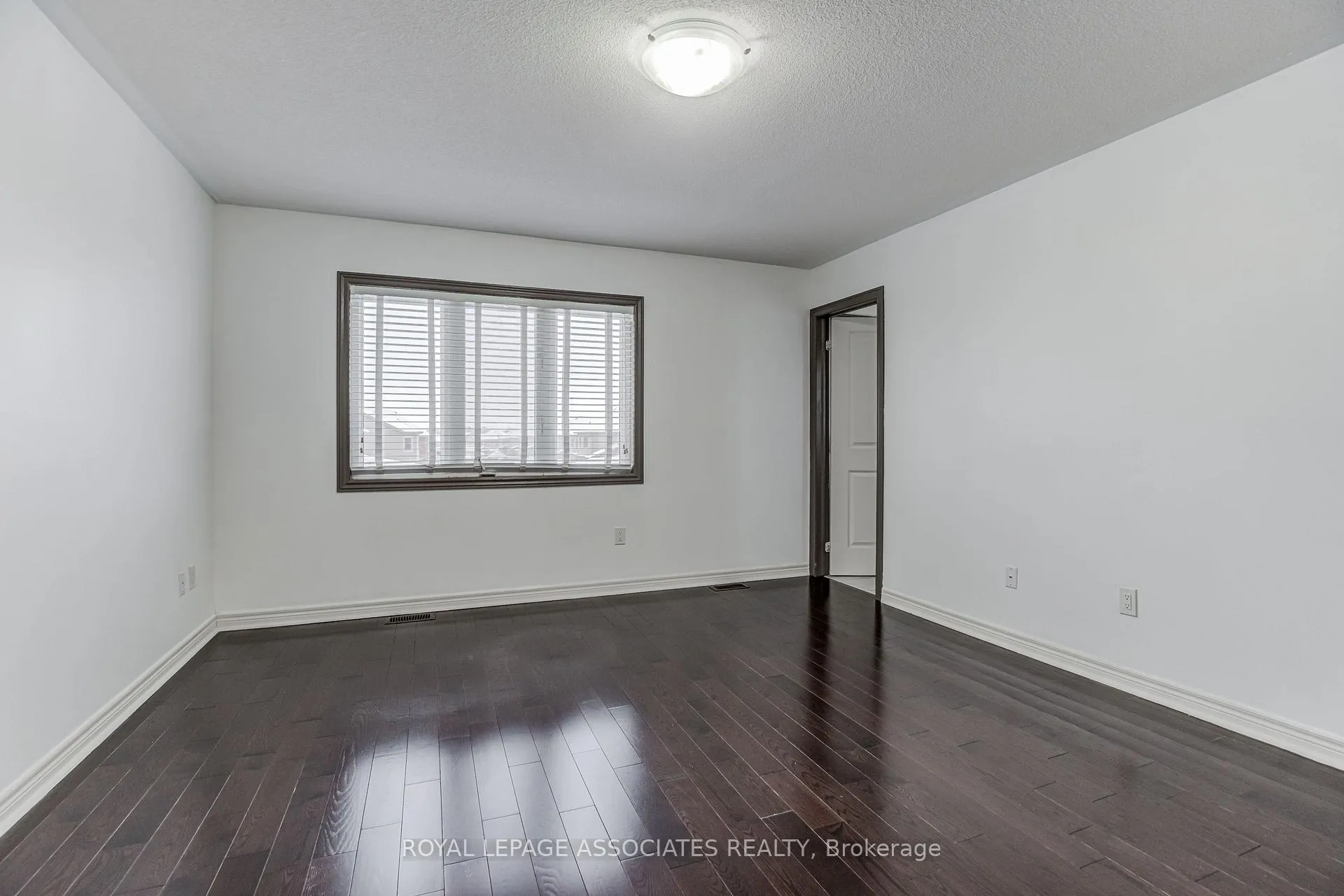 Photo 26 of 25 Gallagher Crescent, New Tecumseth, Alliston — HOMEH