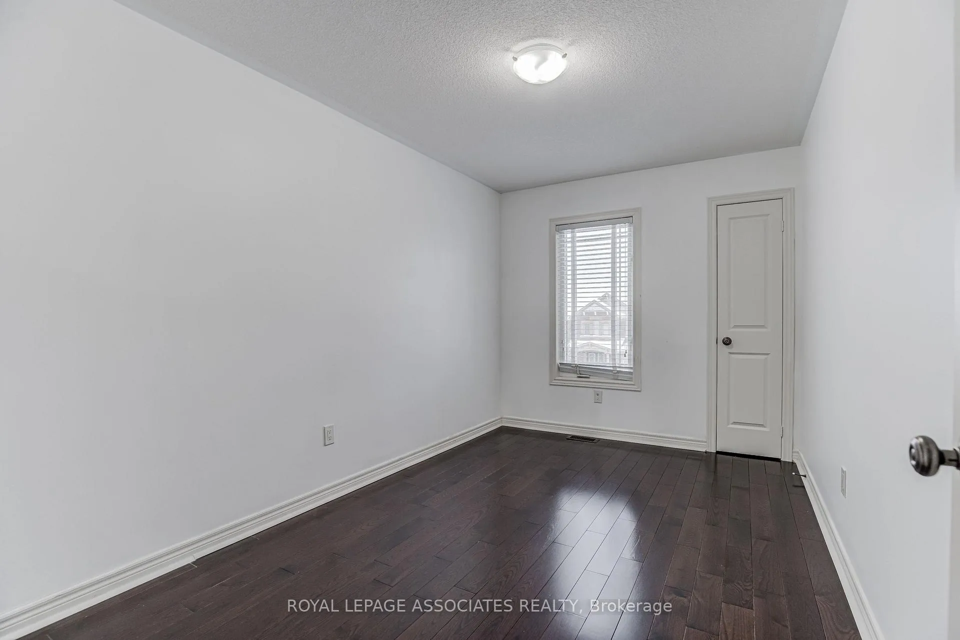 Photo 32 of 25 Gallagher Crescent, New Tecumseth, Alliston — HOMEH