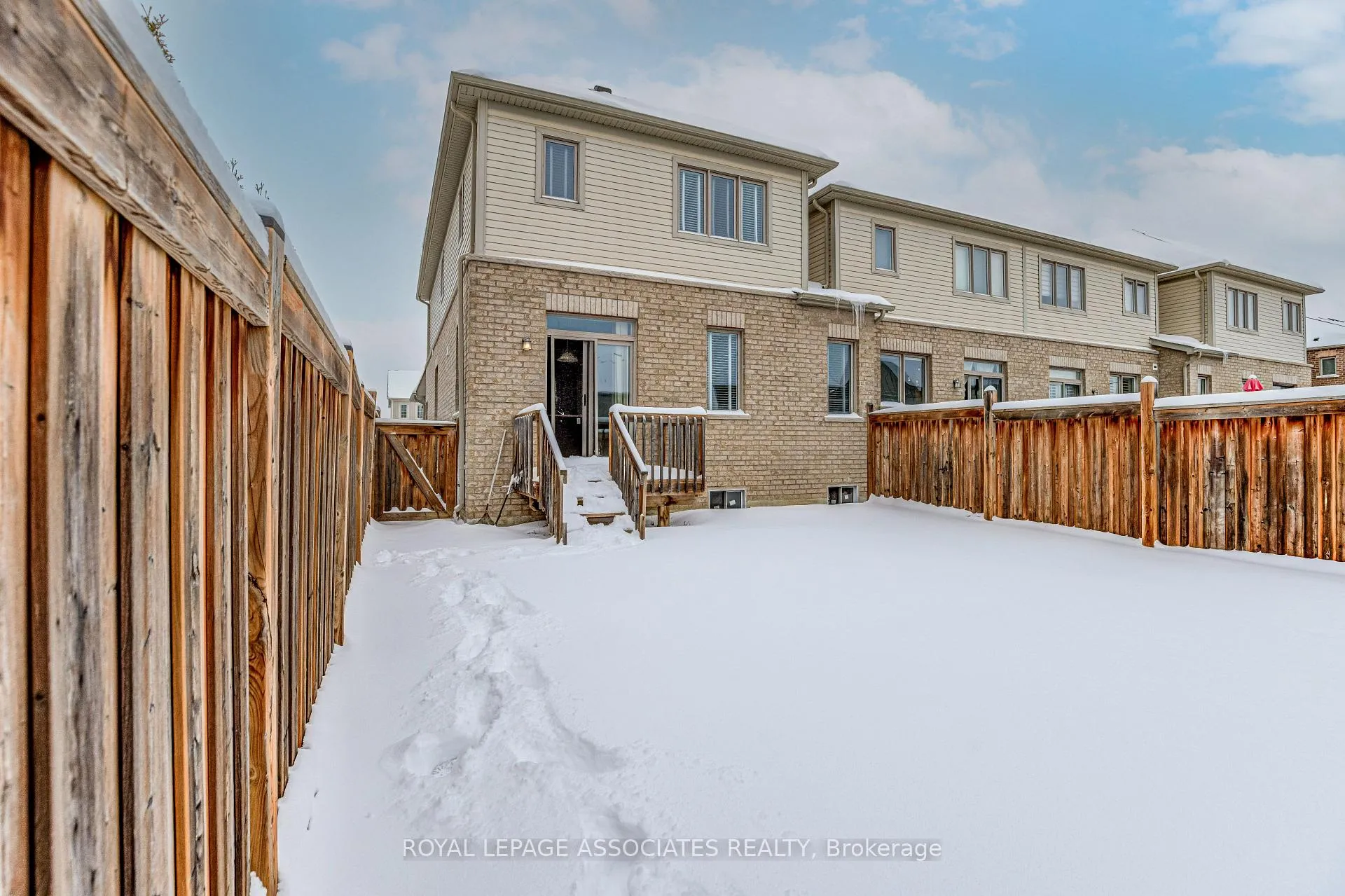 Photo 42 of 25 Gallagher Crescent, New Tecumseth, Alliston — HOMEH
