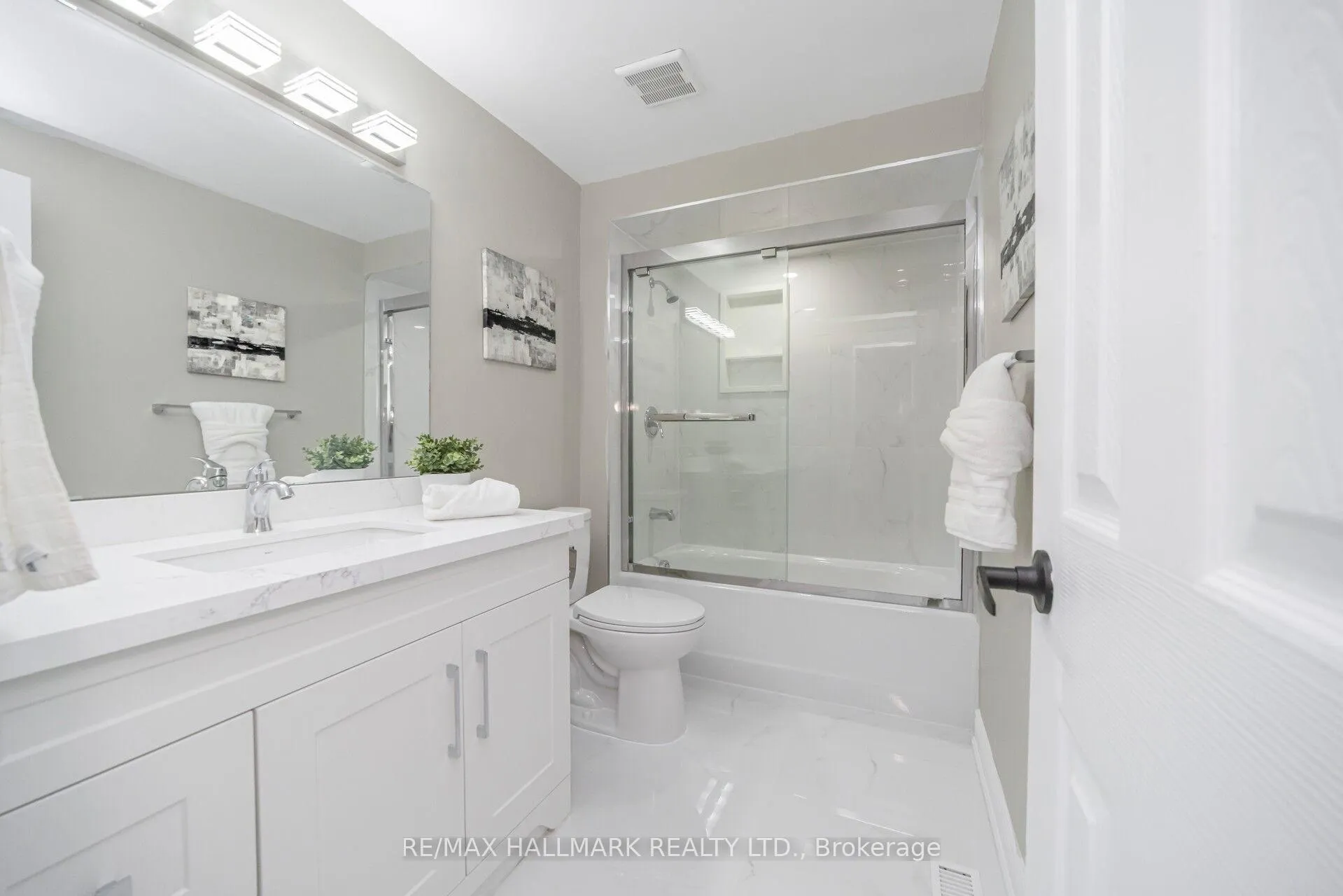 Photo 29 of 43 Stanwell Drive, Brampton, Heart Lake West — HOMEH