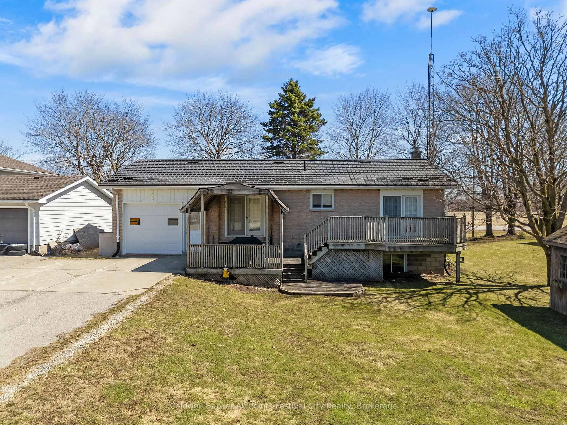 Photo 42 of 1 Crawford Street, North Huron, East Wawanosh — HOMEH