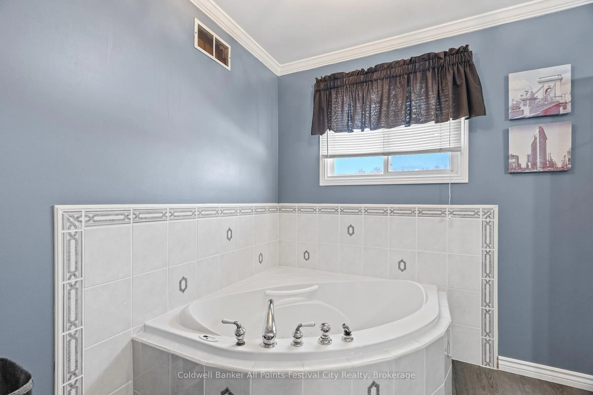 Photo 15 of 1 Crawford Street, North Huron, East Wawanosh — HOMEH