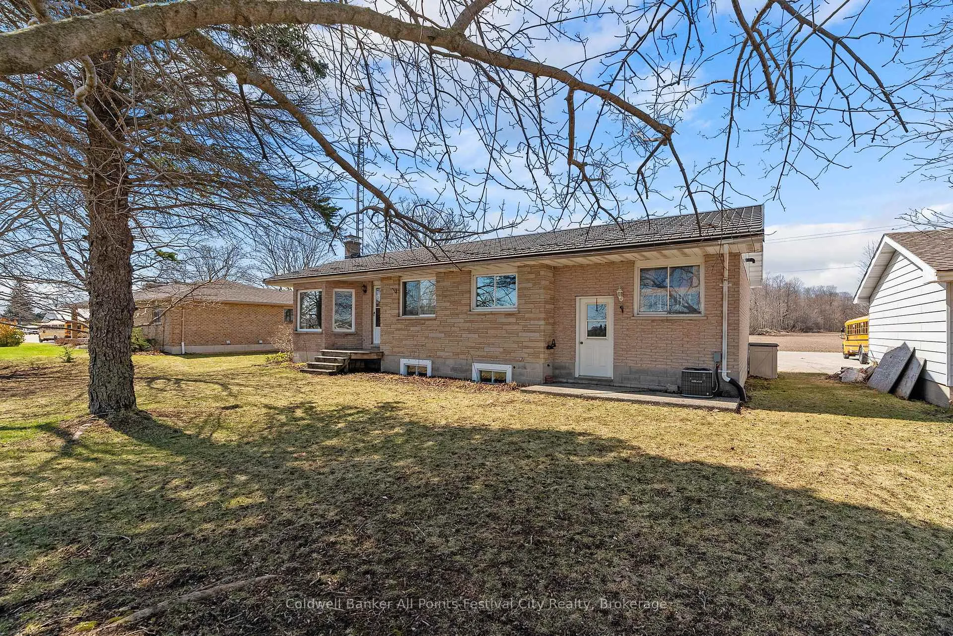 Photo 36 of 1 Crawford Street, North Huron, East Wawanosh — HOMEH