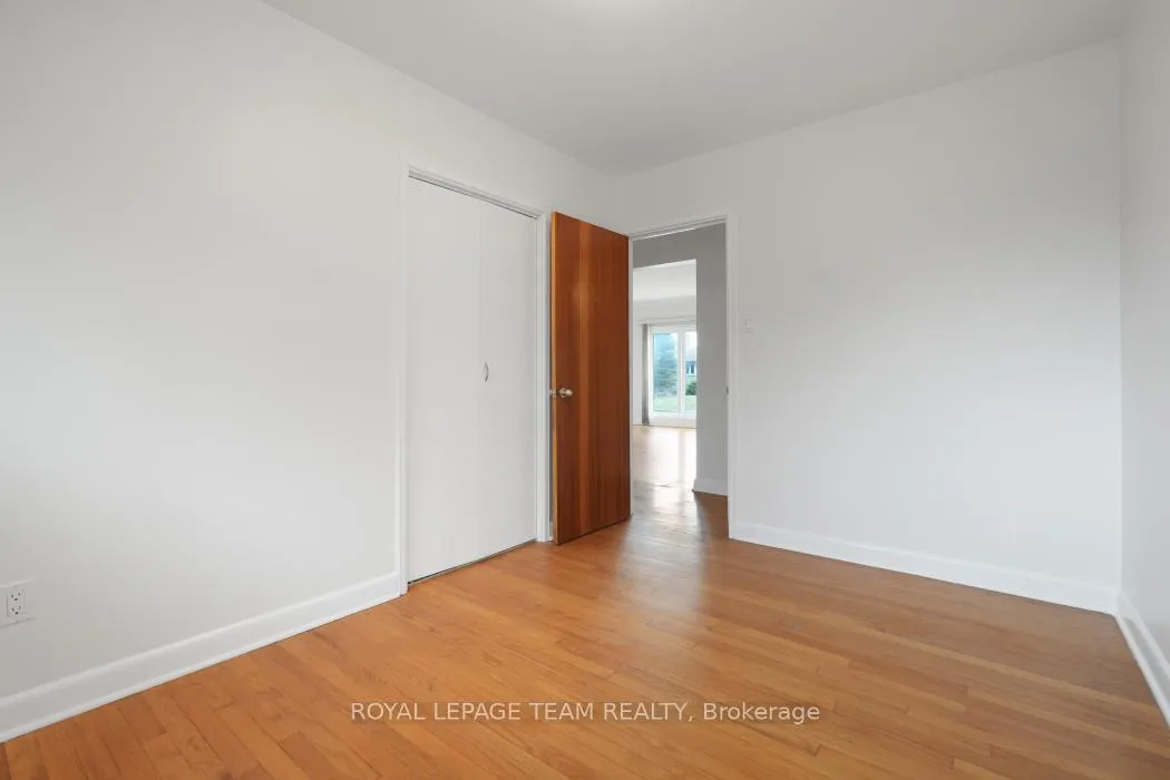Photo 3 of 1181 Tara Drive, Ottawa, Copeland Park — HOMEH
