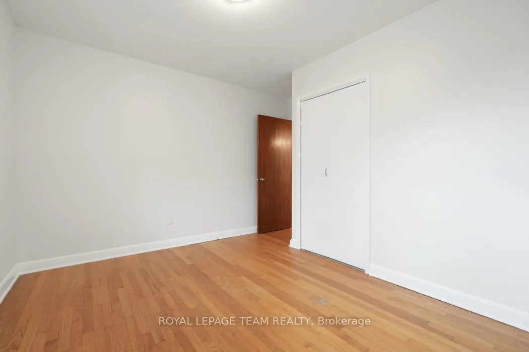 Photo 5 of 1181 Tara Drive, Ottawa, Copeland Park — HOMEH