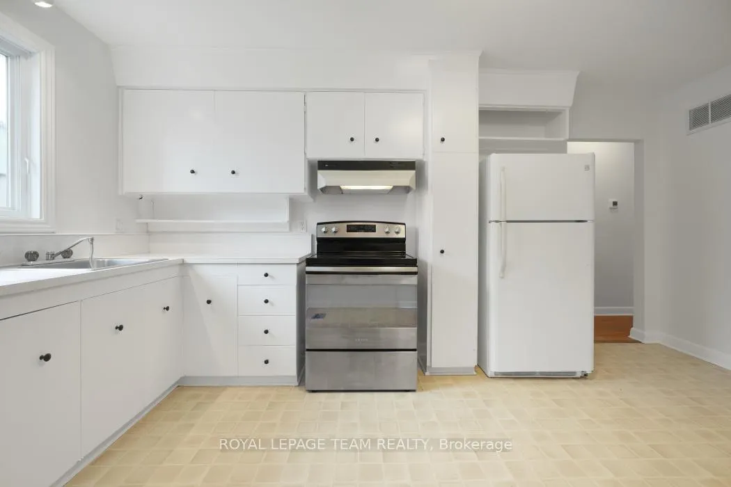 Photo 9 of 1181 Tara Drive, Ottawa, Copeland Park — HOMEH