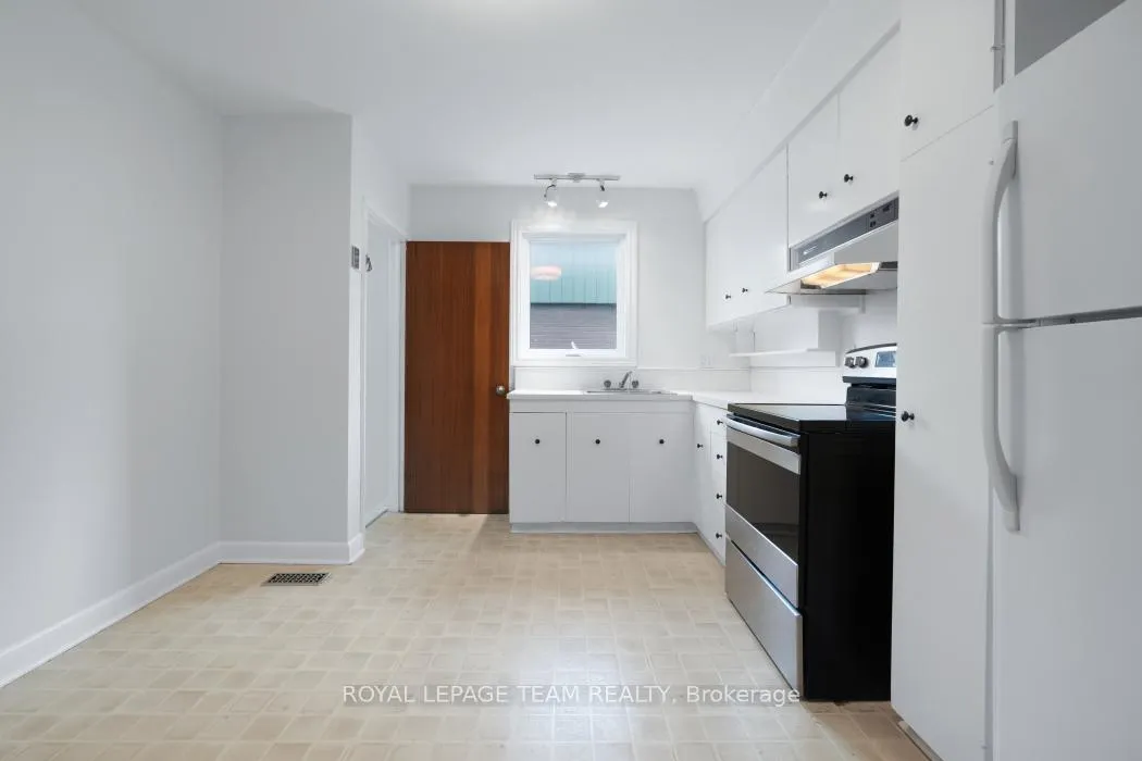 Photo 13 of 1181 Tara Drive, Ottawa, Copeland Park — HOMEH