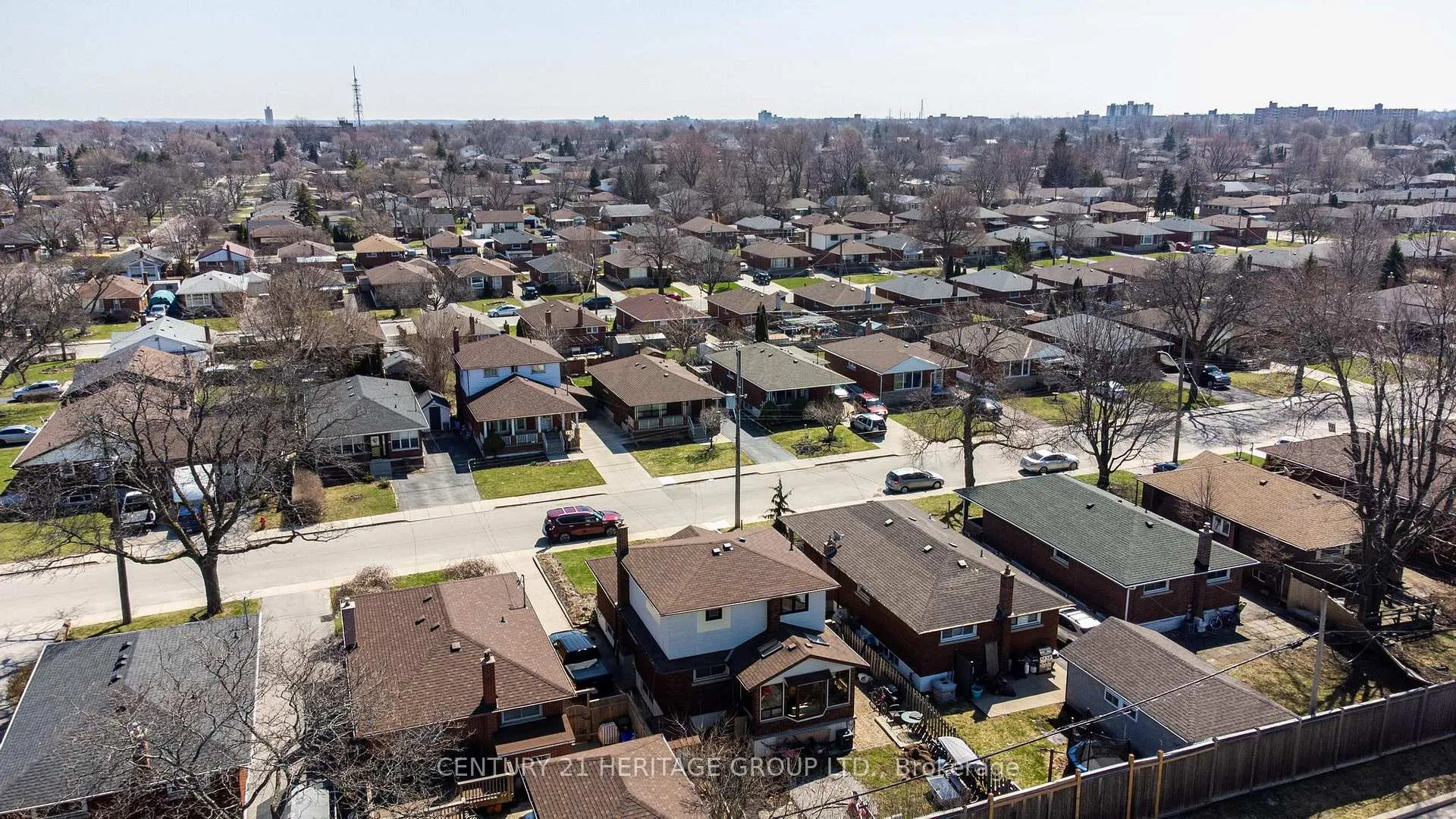 Photo 36 of 31 Terrace Drive, Hamilton, Balfour — HOMEH