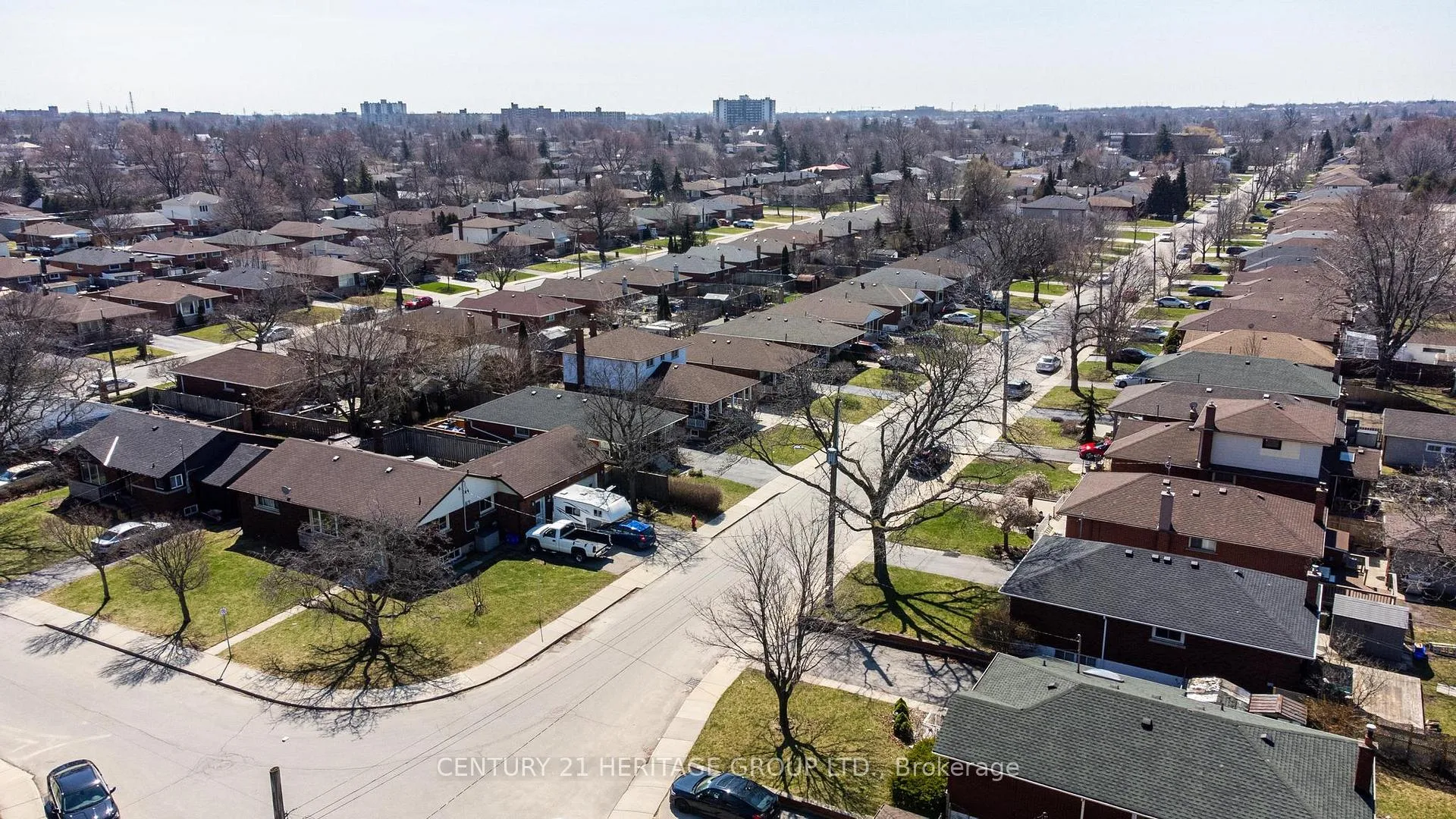 Photo 37 of 31 Terrace Drive, Hamilton, Balfour — HOMEH