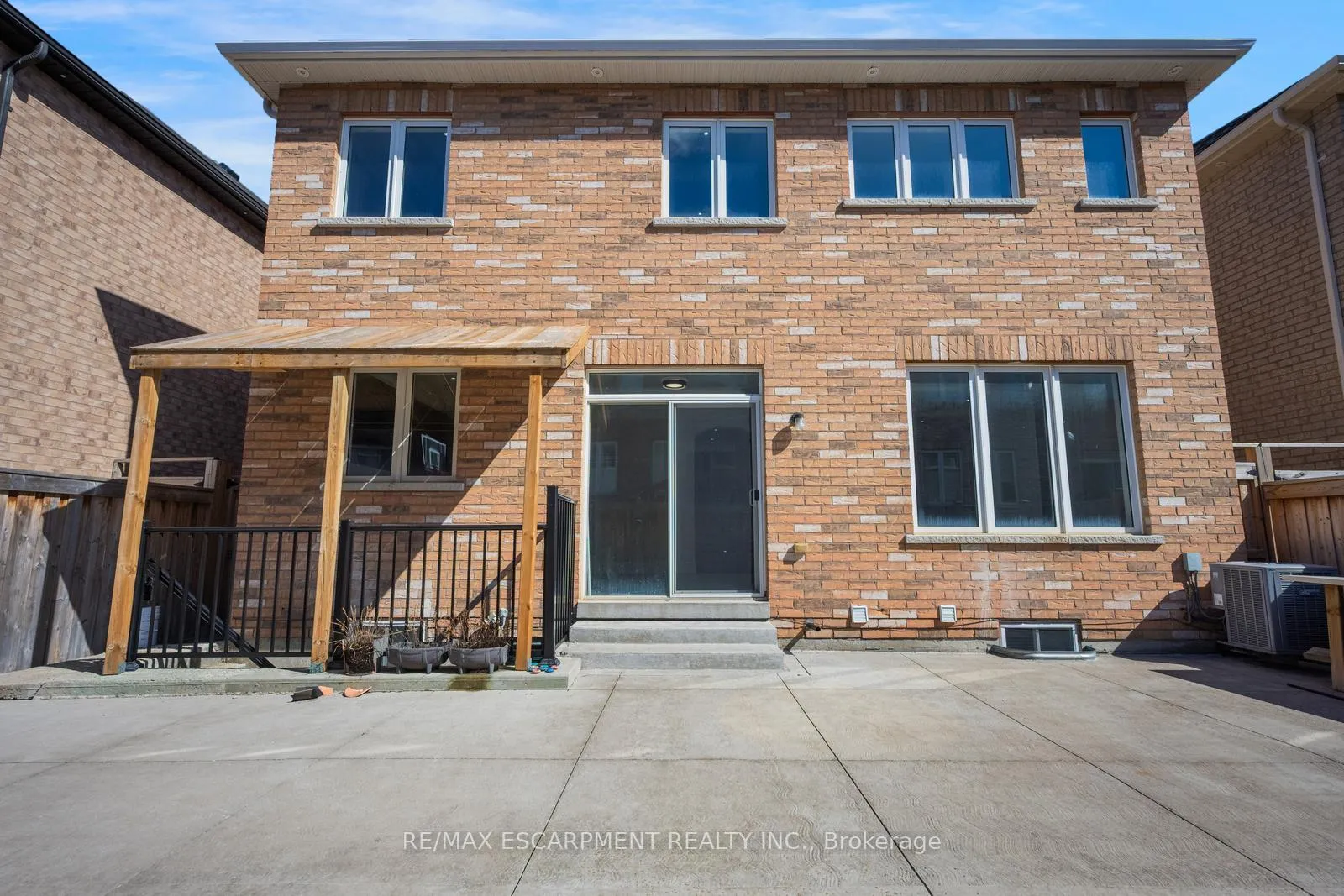 Photo 42 of 47 Monument Trail, Brampton, Northwest Brampton — HOMEH