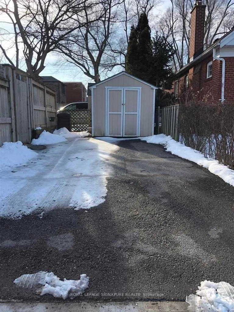 Photo 19 of 40 Crofton Road, Toronto, Leaside — HOMEH