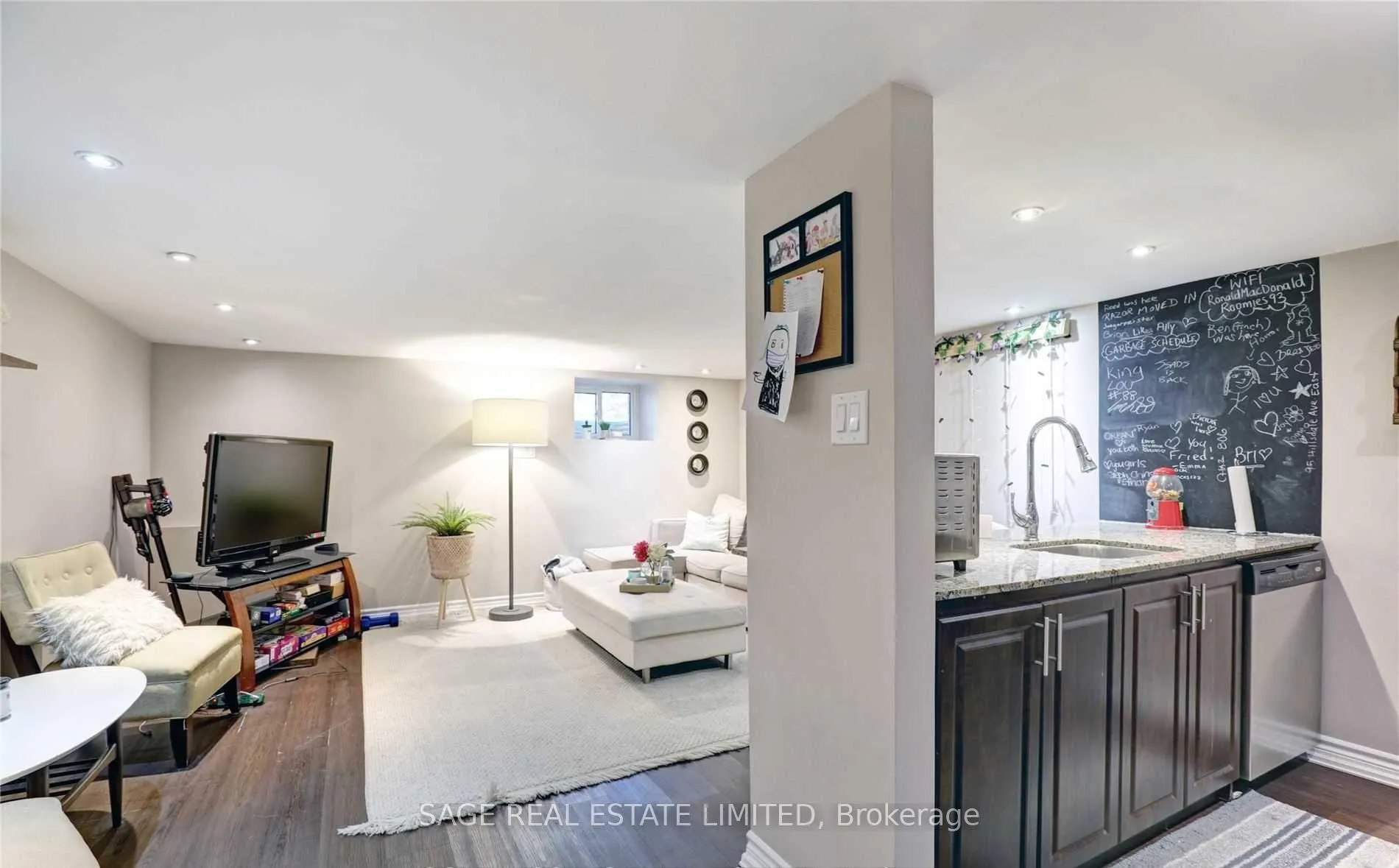 Photo 6 of Unit (Lower), 95 Hillsdale Avenue, Toronto, Mount Pleasant West — HOMEH