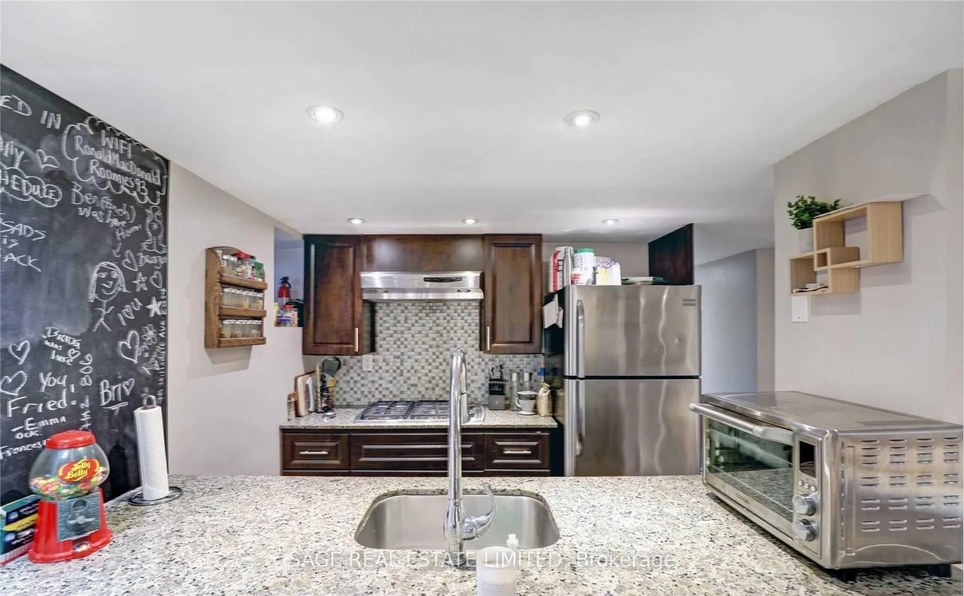 Photo 13 of Unit (Lower), 95 Hillsdale Avenue, Toronto, Mount Pleasant West — HOMEH