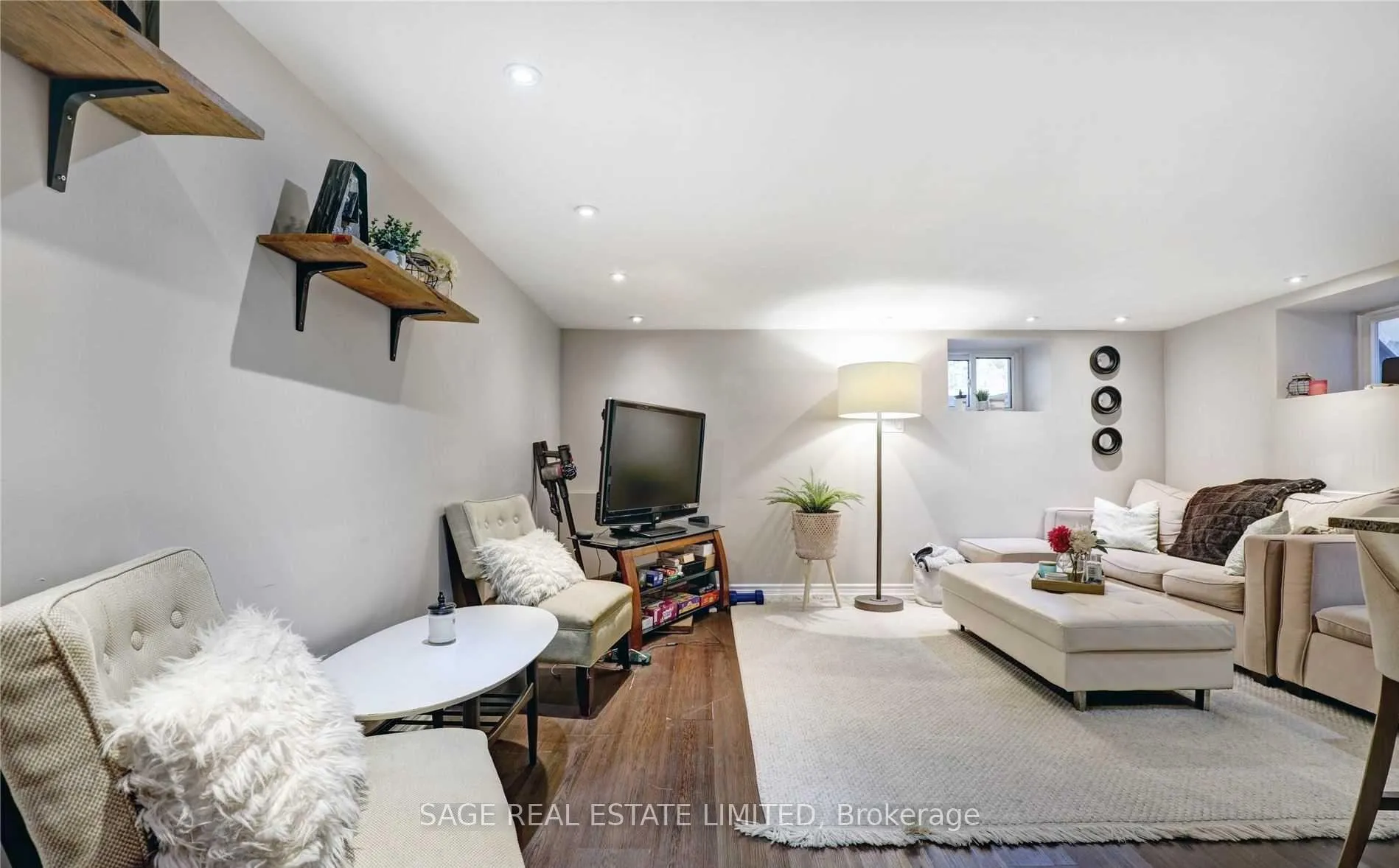 Photo 16 of Unit (Lower), 95 Hillsdale Avenue, Toronto, Mount Pleasant West — HOMEH