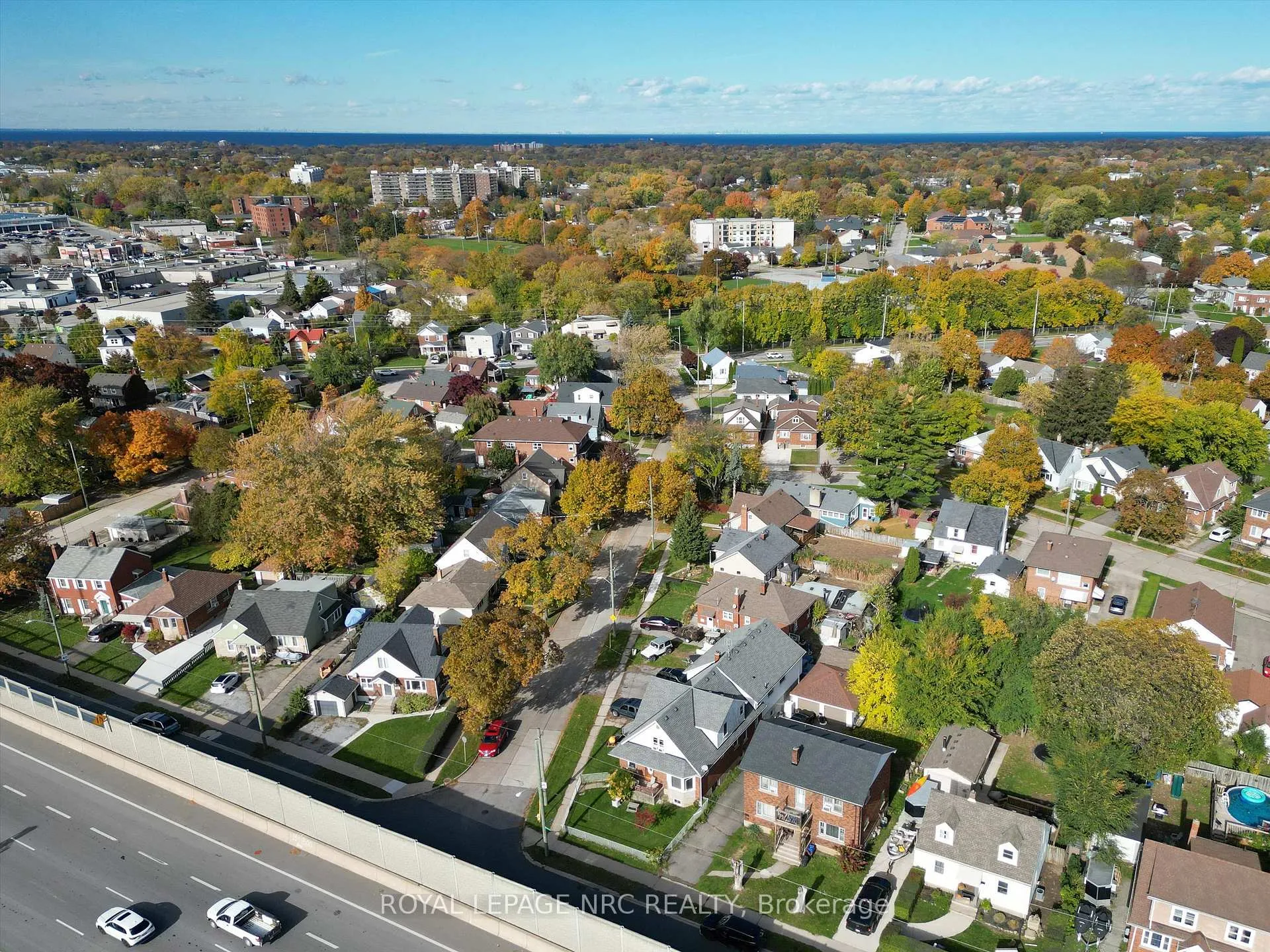 Photo 9 of 41 McCalla Drive, St. Catharines, Fairview — HOMEH