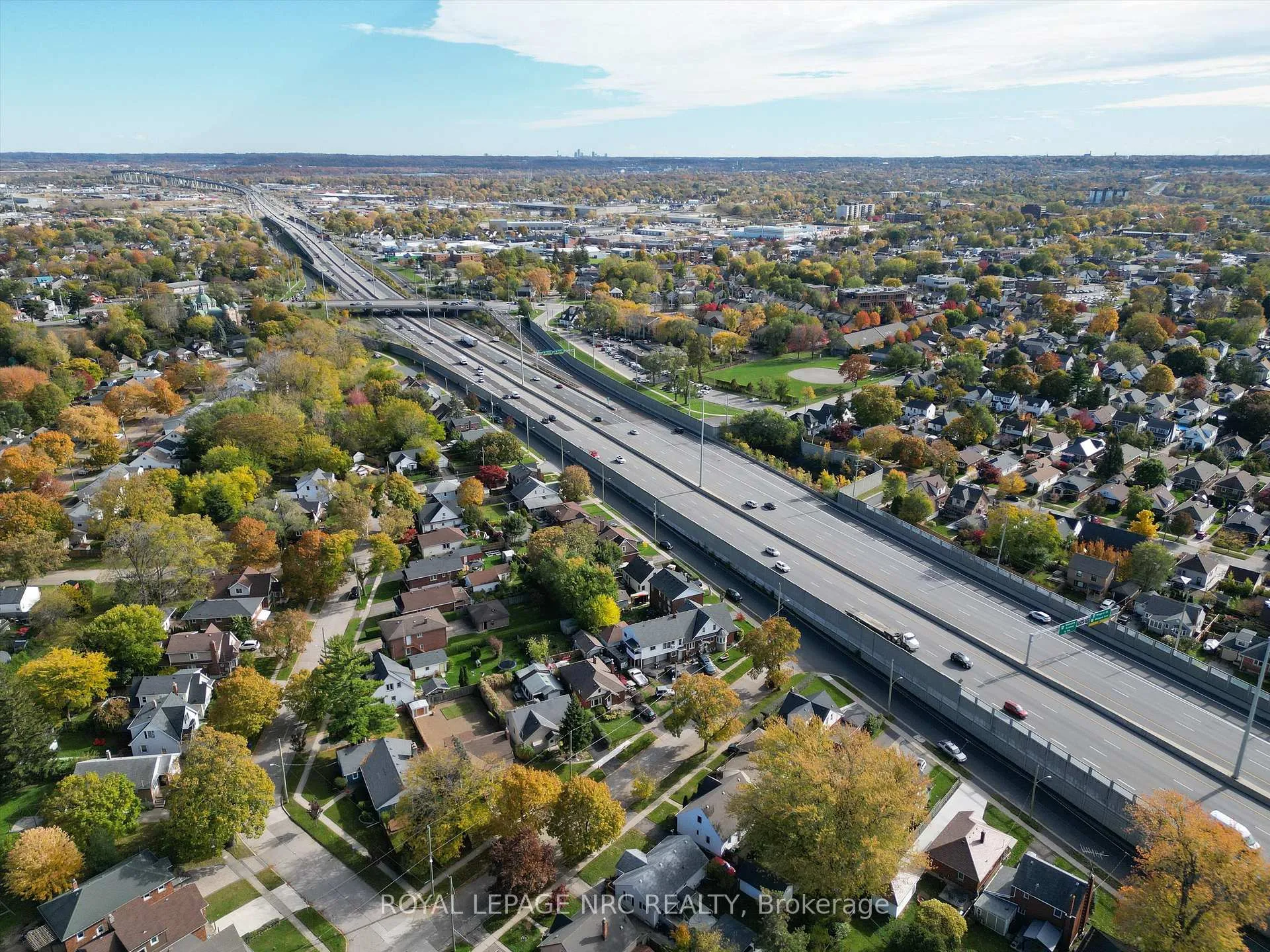 Photo 13 of 41 McCalla Drive, St. Catharines, Fairview — HOMEH