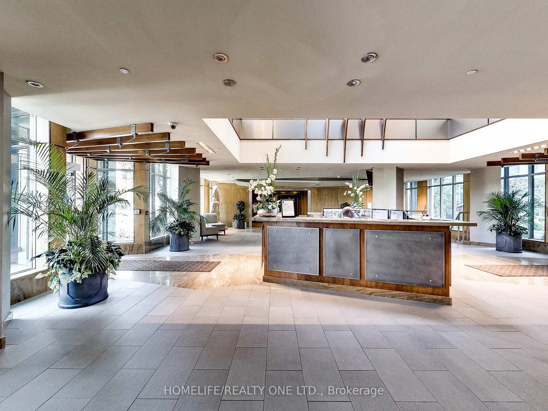Photo 7 of Unit 303, 2119 Lakeshore Boulevard W, Etobicoke, Mimico — HOMEH