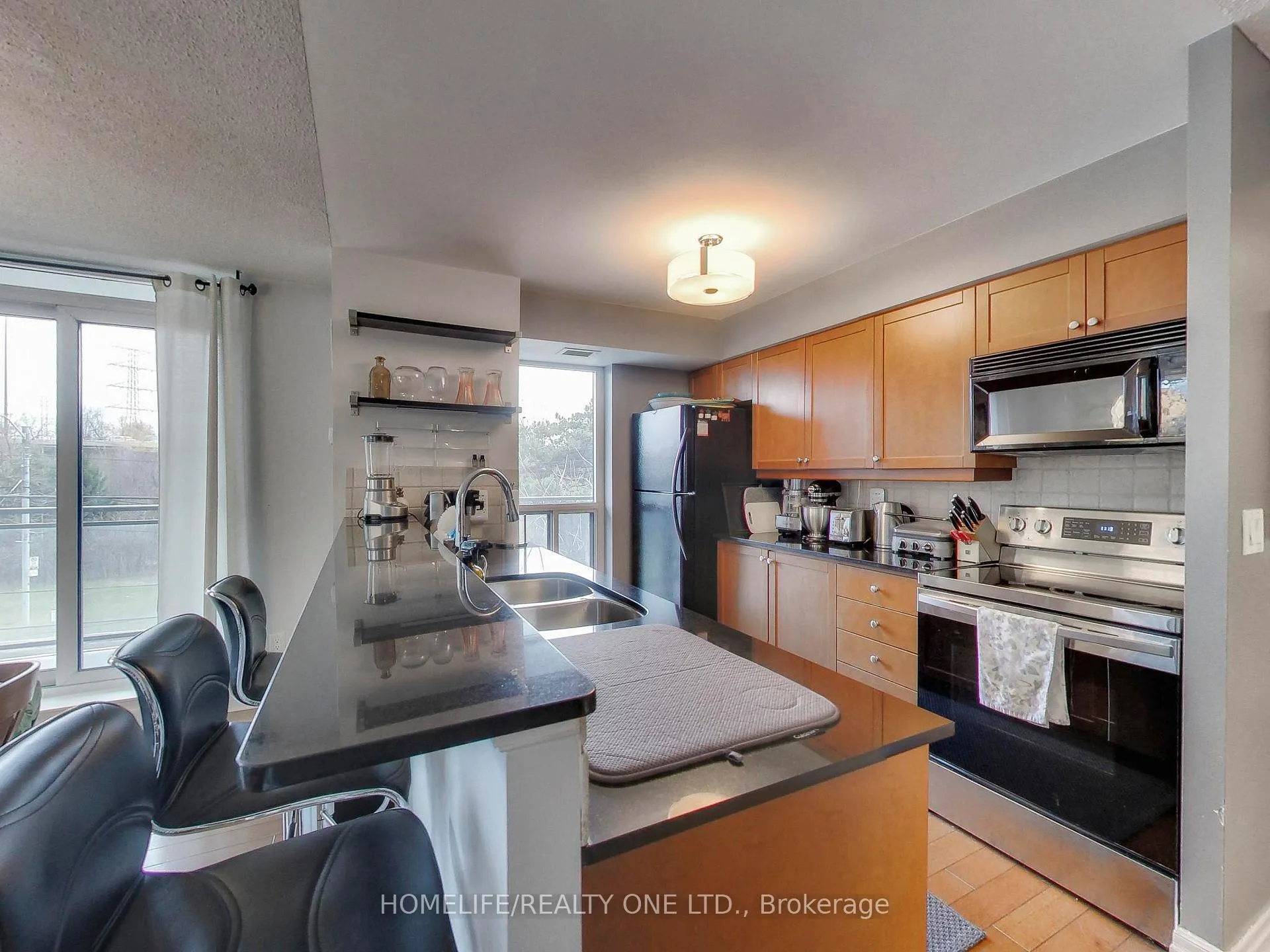 Photo 32 of Unit 303, 2119 Lakeshore Boulevard W, Etobicoke, Mimico — HOMEH