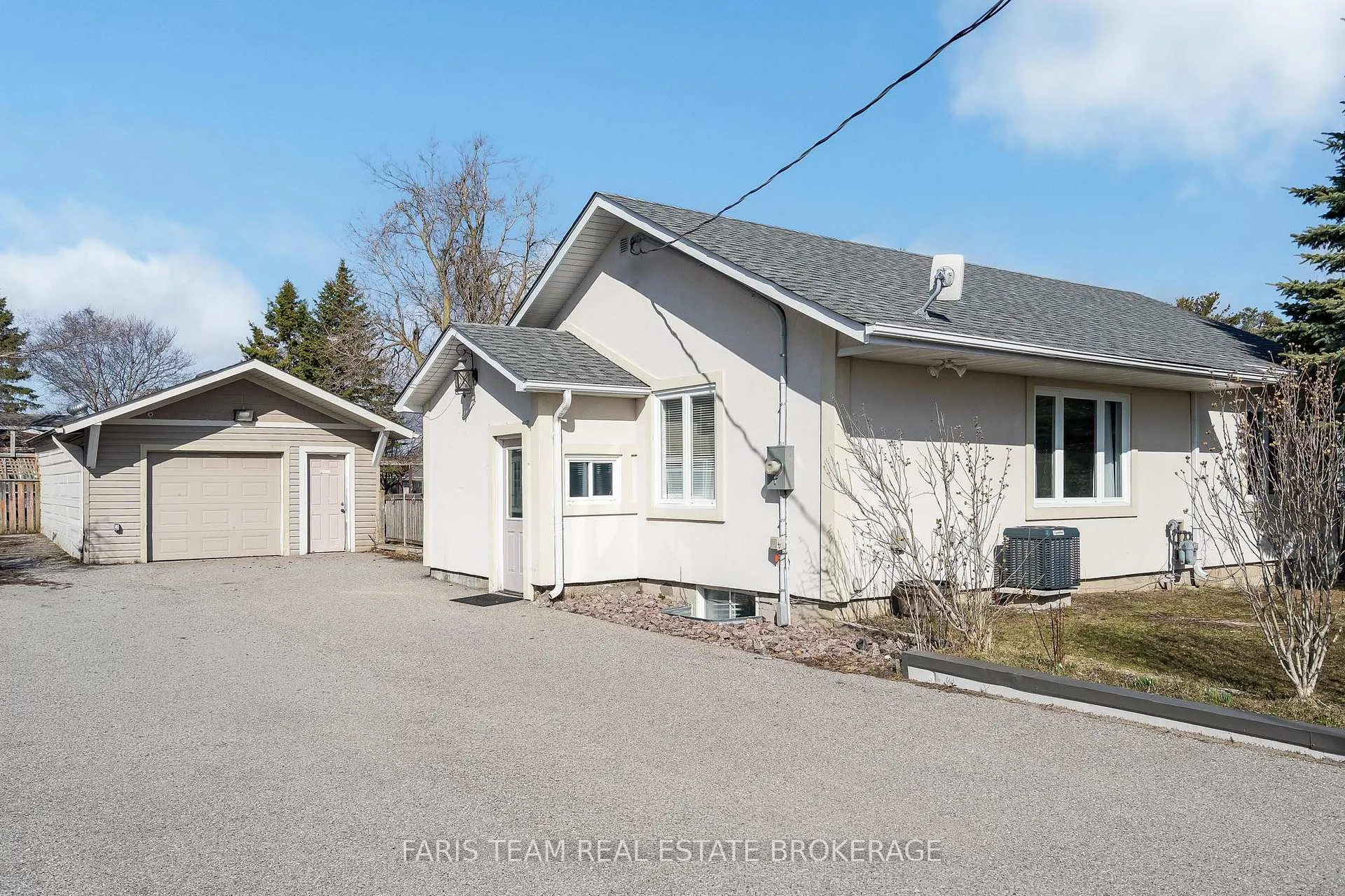 Photo 1 of 6950 Yonge Street, Innisfil, Rural Innisfil — HOMEH