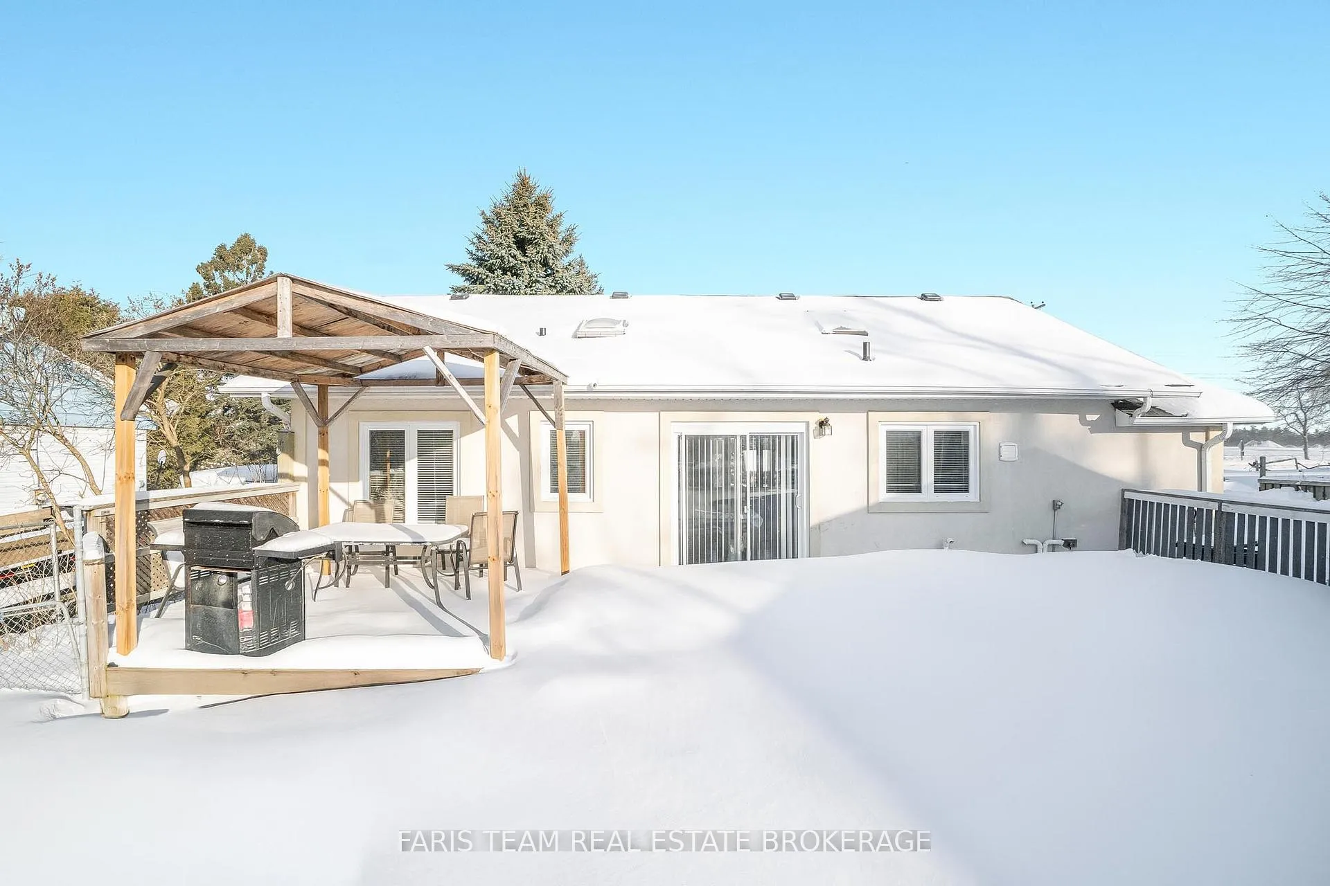 Photo 33 of 6950 Yonge Street, Innisfil, Rural Innisfil — HOMEH