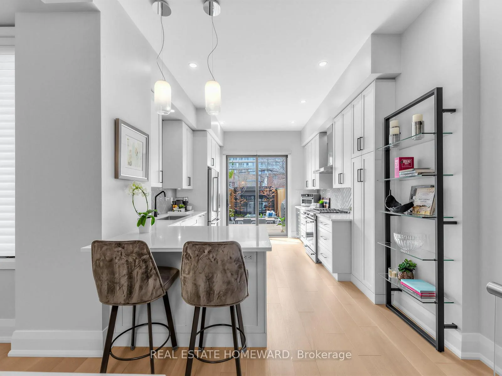 Photo 13 of 118 Morse Street, Toronto, South Riverdale — HOMEH