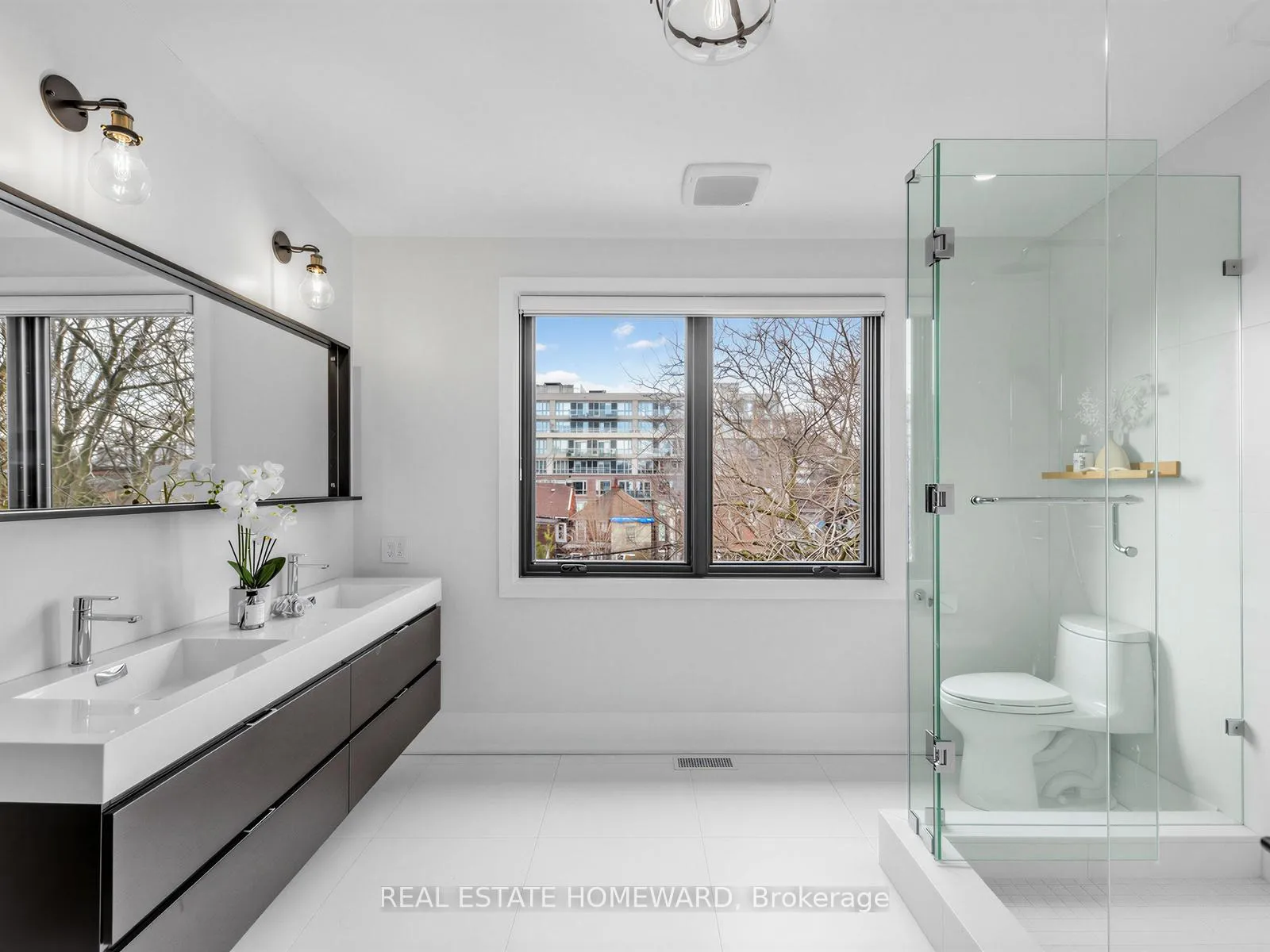 Photo 18 of 118 Morse Street, Toronto, South Riverdale — HOMEH