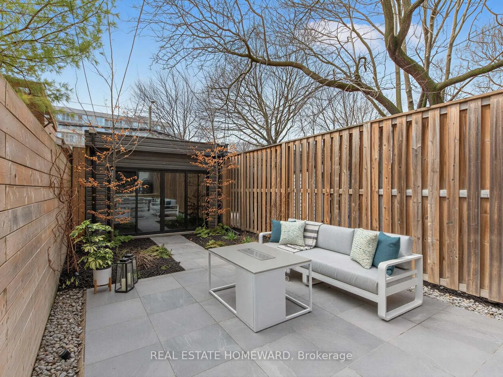 Photo 32 of 118 Morse Street, Toronto, South Riverdale — HOMEH