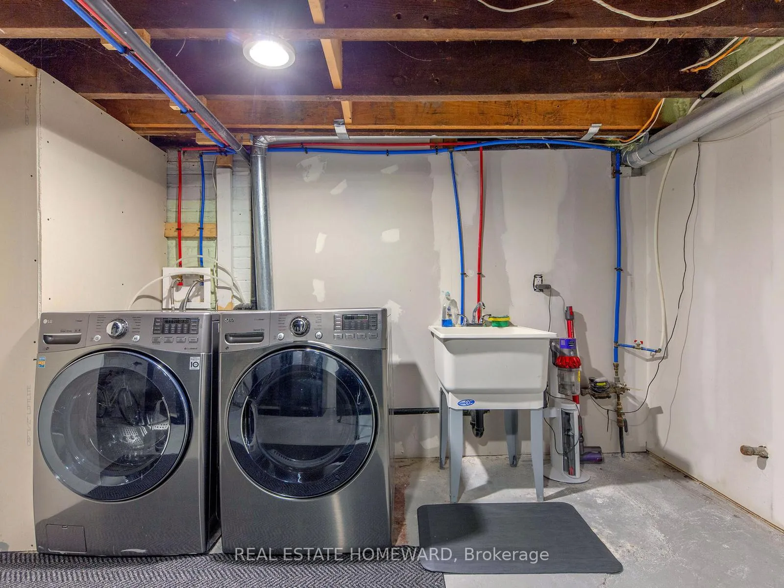 Photo 34 of 118 Morse Street, Toronto, South Riverdale — HOMEH