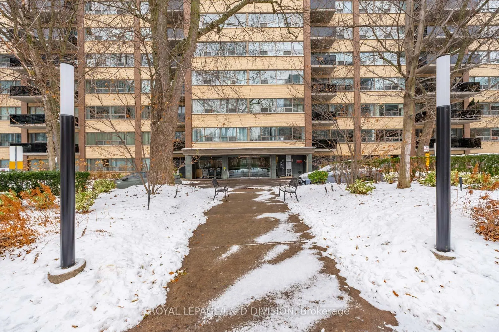 Photo 2 of Unit 1006, 484 Avenue Road, Toronto, Forest Hill South — HOMEH