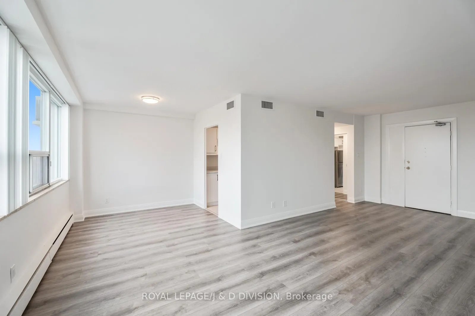 Photo 7 of Unit 1006, 484 Avenue Road, Toronto, Forest Hill South — HOMEH