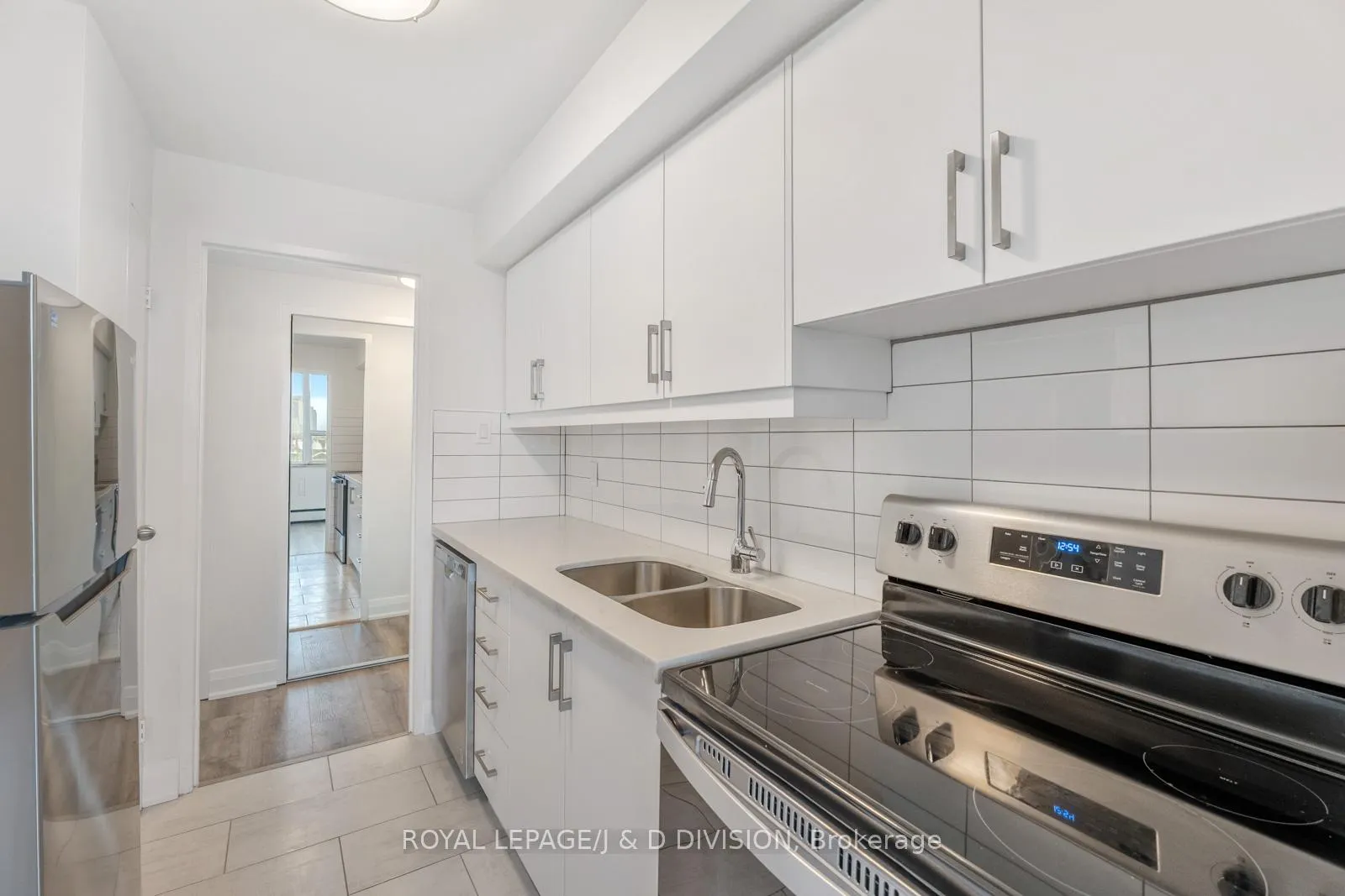 Photo 11 of Unit 1006, 484 Avenue Road, Toronto, Forest Hill South — HOMEH
