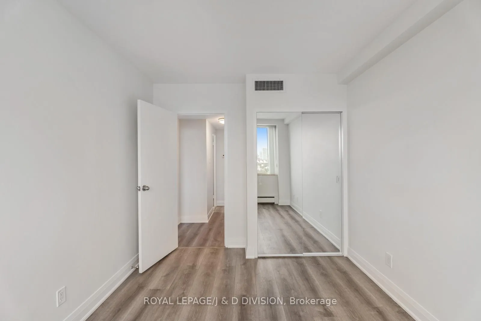 Photo 19 of Unit 1006, 484 Avenue Road, Toronto, Forest Hill South — HOMEH