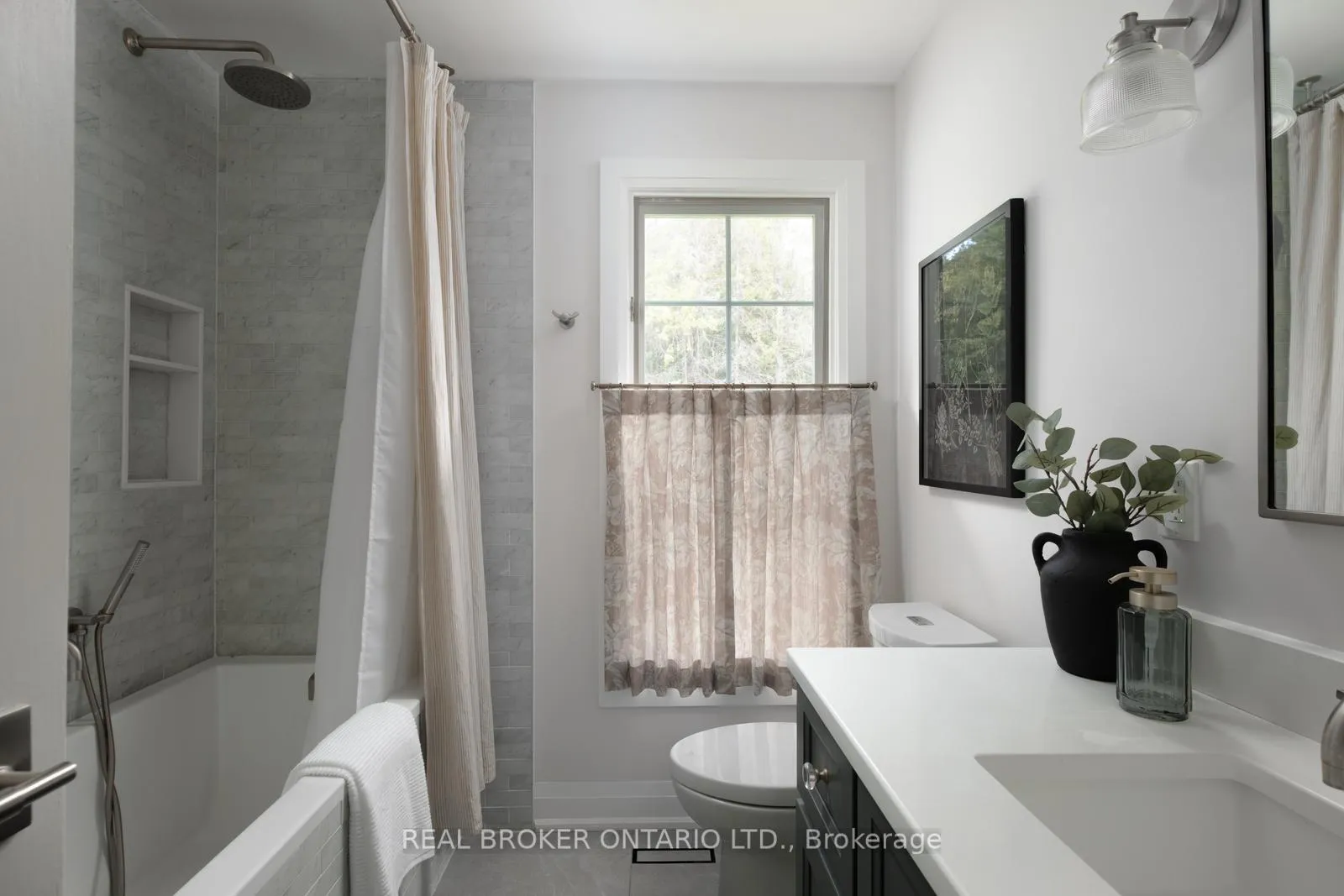 Photo 16 of 9285 Dagmar Road, Whitby, Rural Whitby — HOMEH
