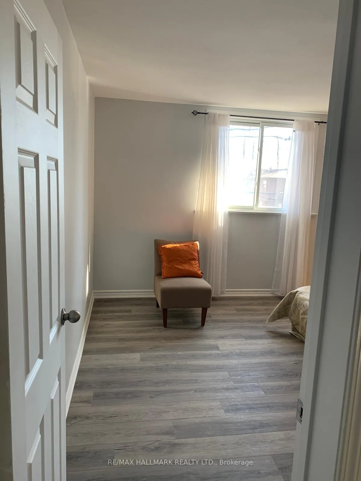 Photo 11 of Unit Main, 70 Rockwell Avenue, Toronto, Weston-Pellam Park — HOMEH