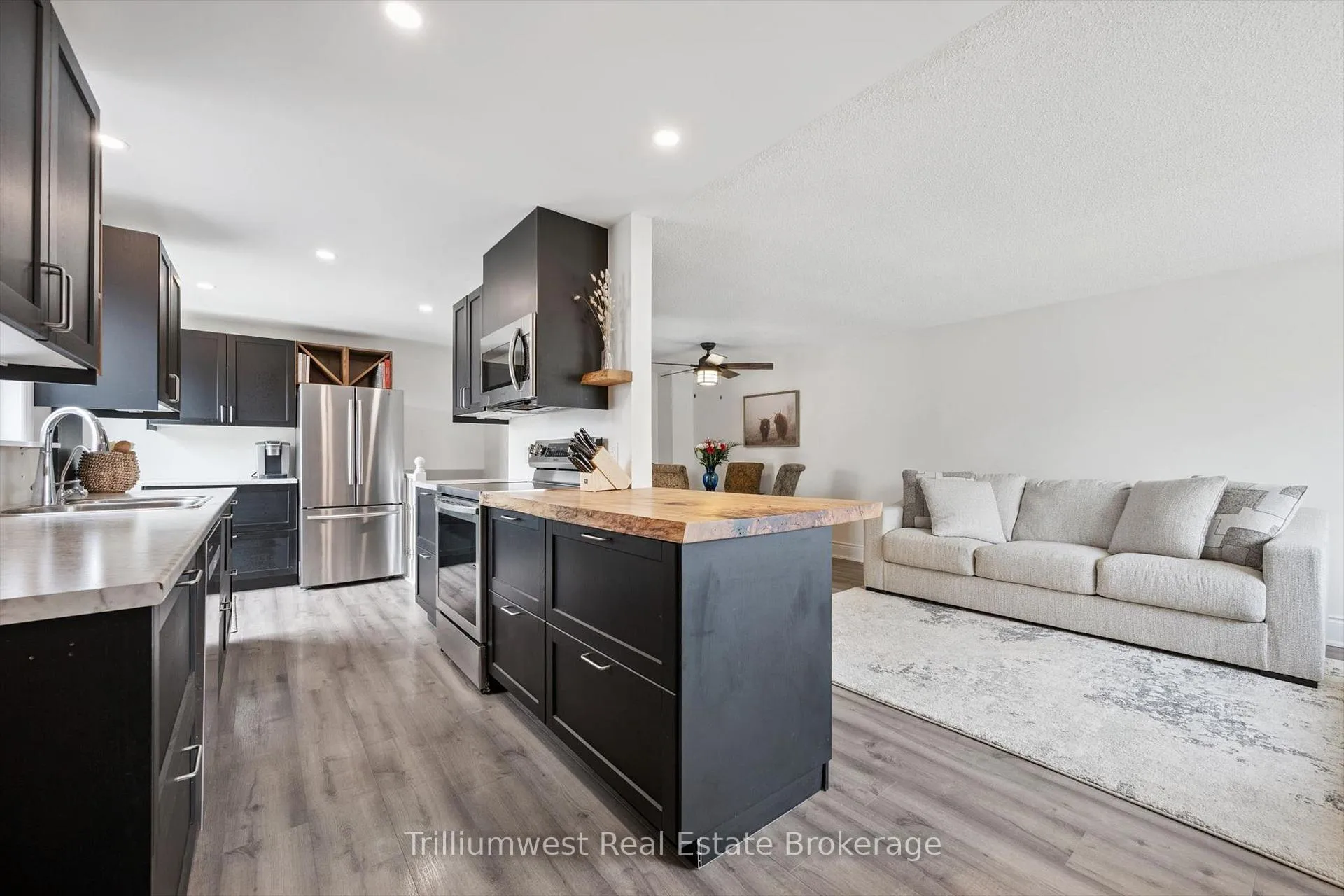 Photo 4 of 185 Forrest Avenue E, Wilmot — HOMEH