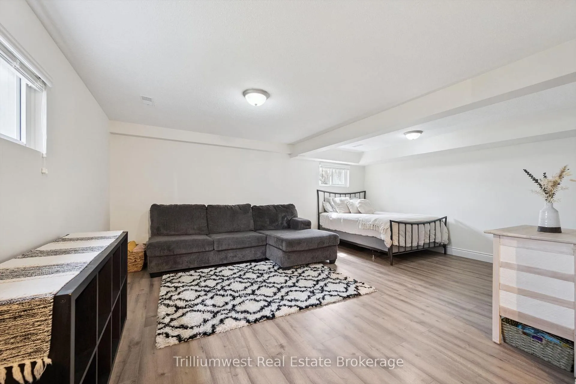 Photo 20 of 185 Forrest Avenue E, Wilmot — HOMEH