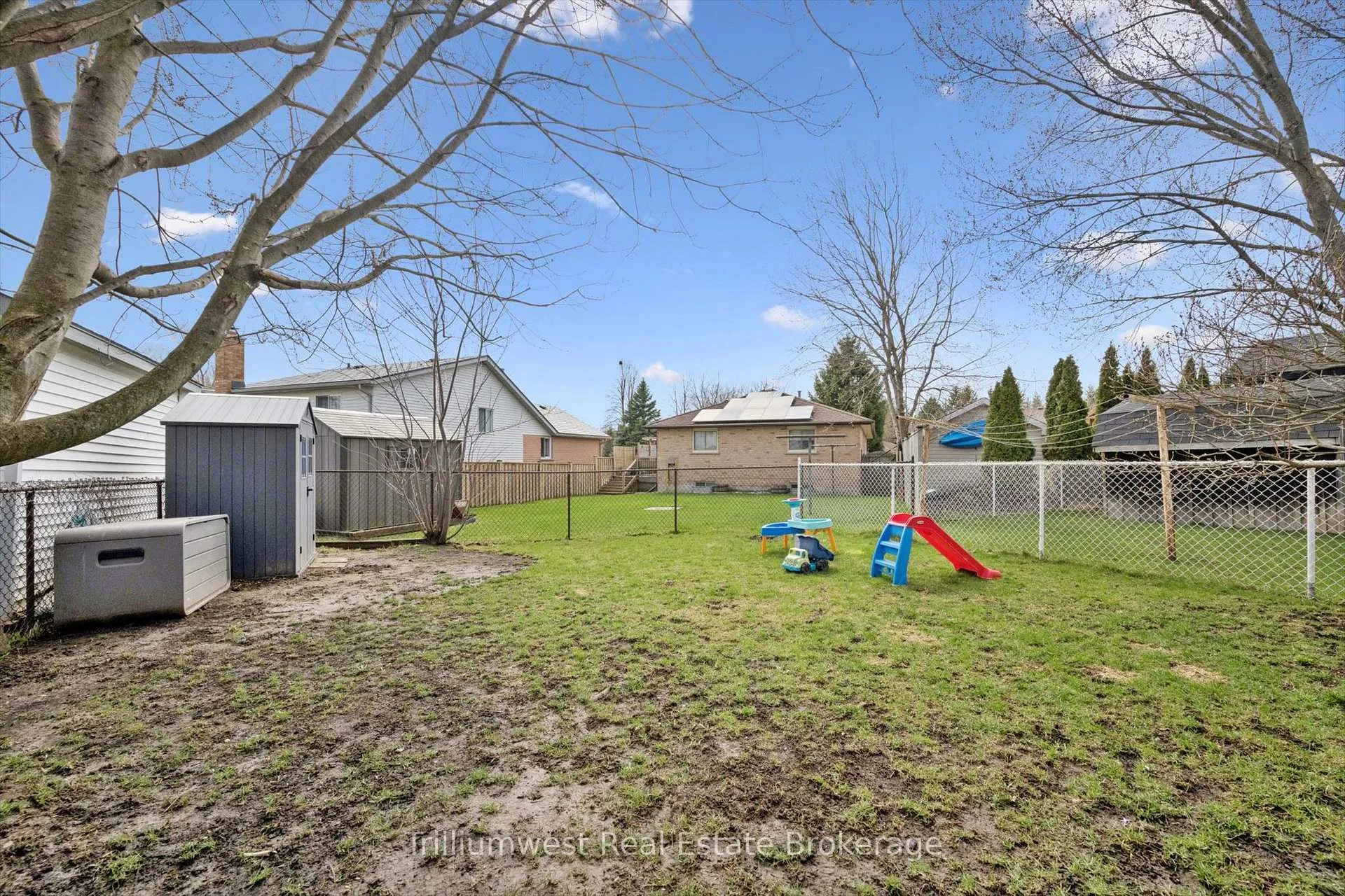 Photo 27 of 185 Forrest Avenue E, Wilmot — HOMEH