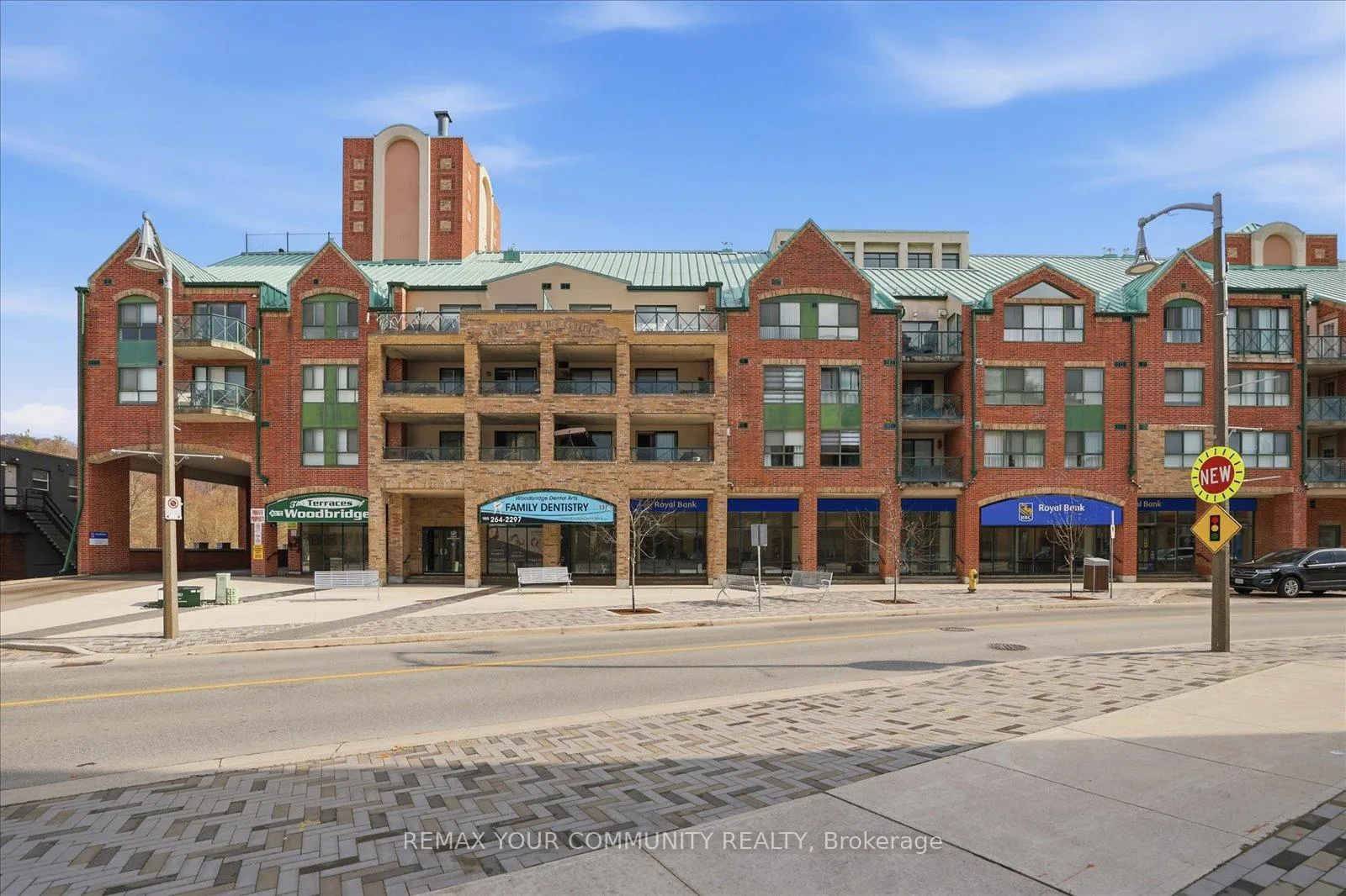 Front of Unit 313, 121 Woodbridge Avenue